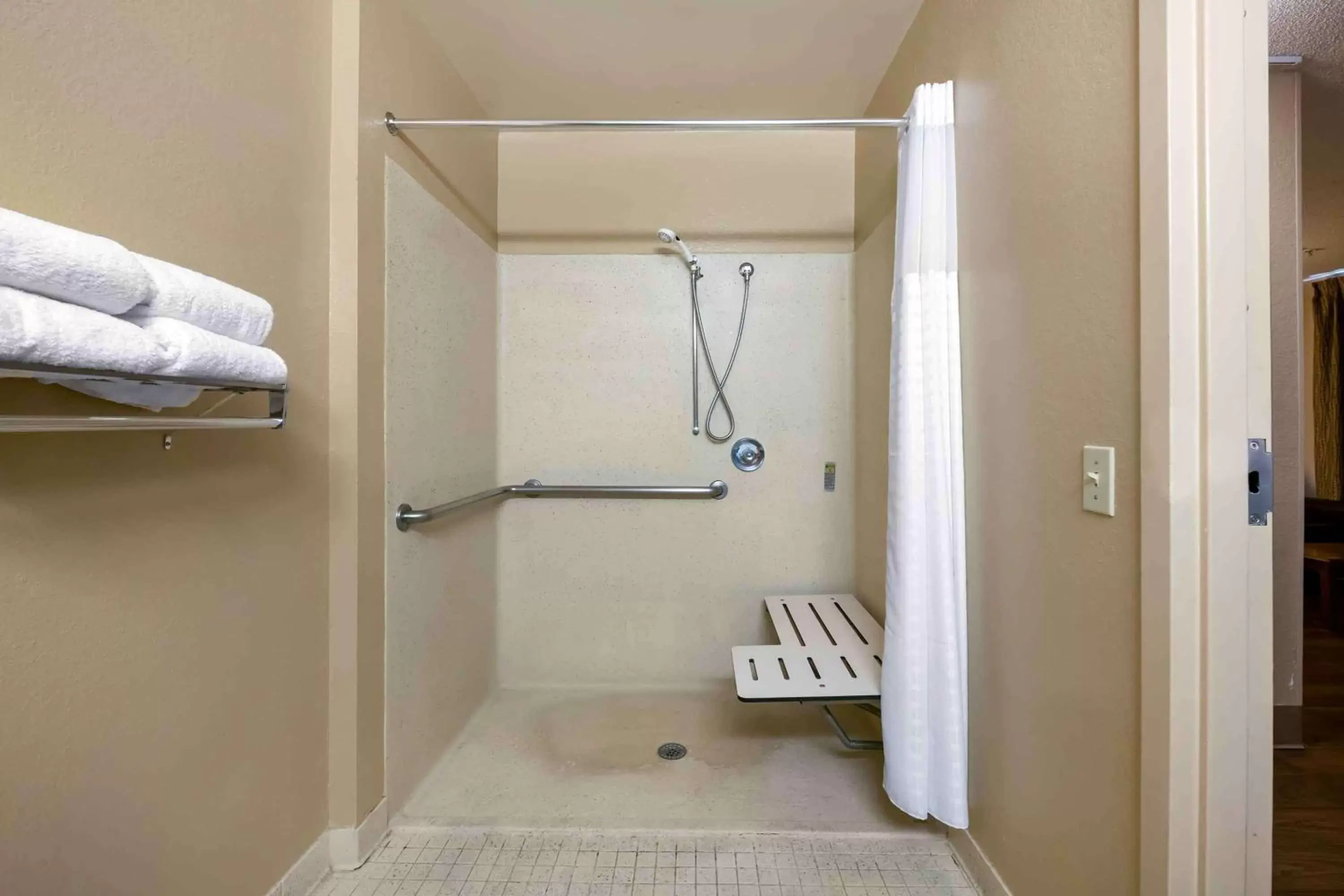 Bathroom in Extended Stay America Suites - Orlando - Convention Center - 6443 Westwood