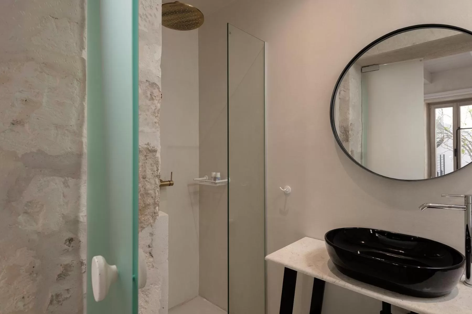 Bathroom in Sutor Chic Manor hotel