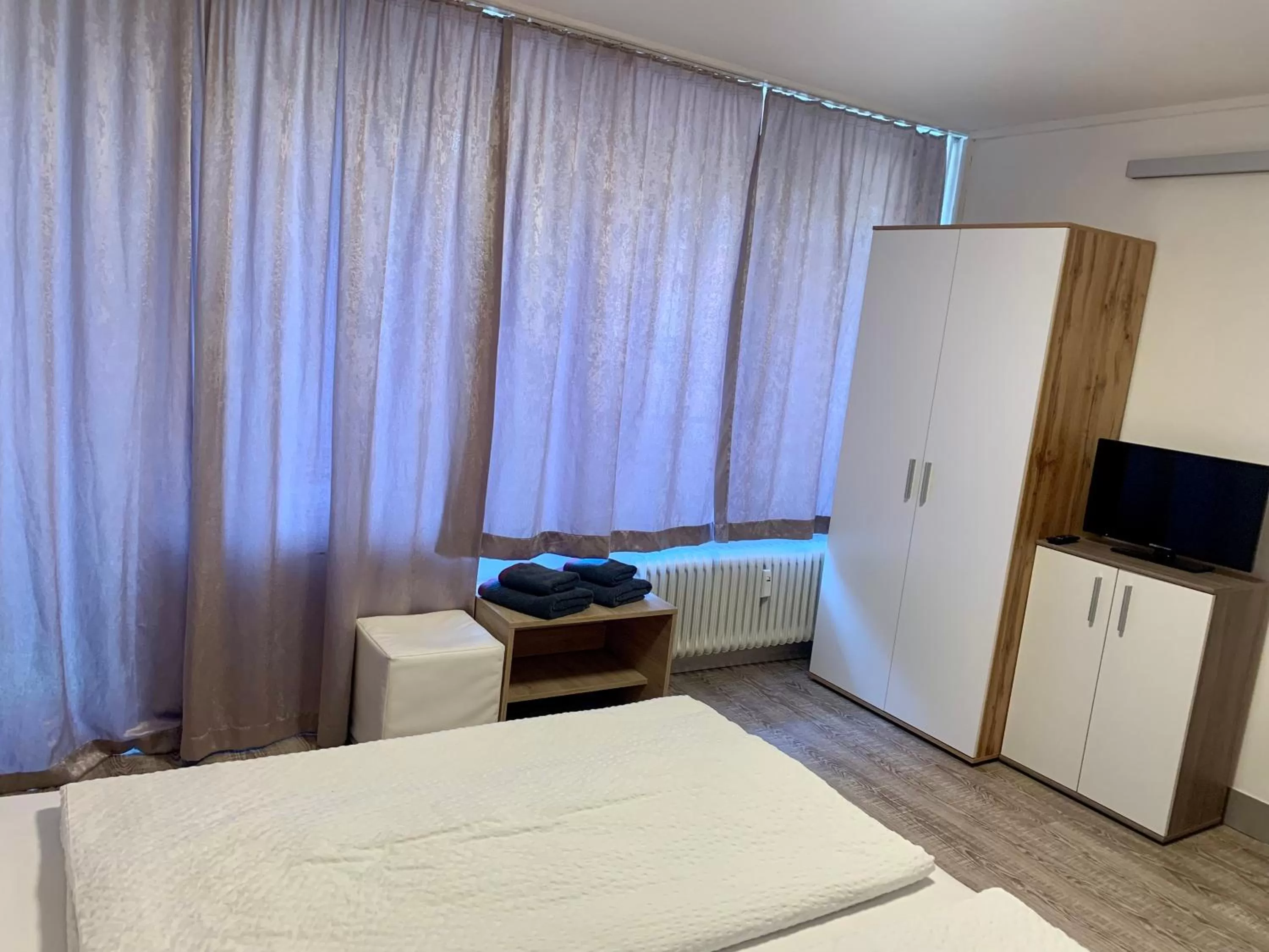 Photo of the whole room, Bed in Smart Stay Rooms Feldkirch