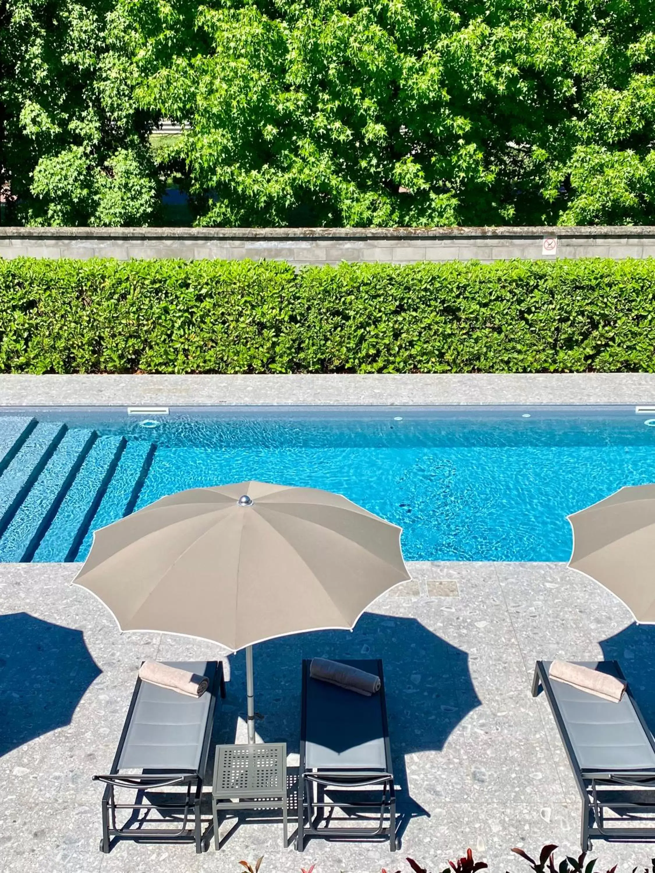 Swimming Pool in Peralba Autohotel Swimming Pool in Peralba Autohotel