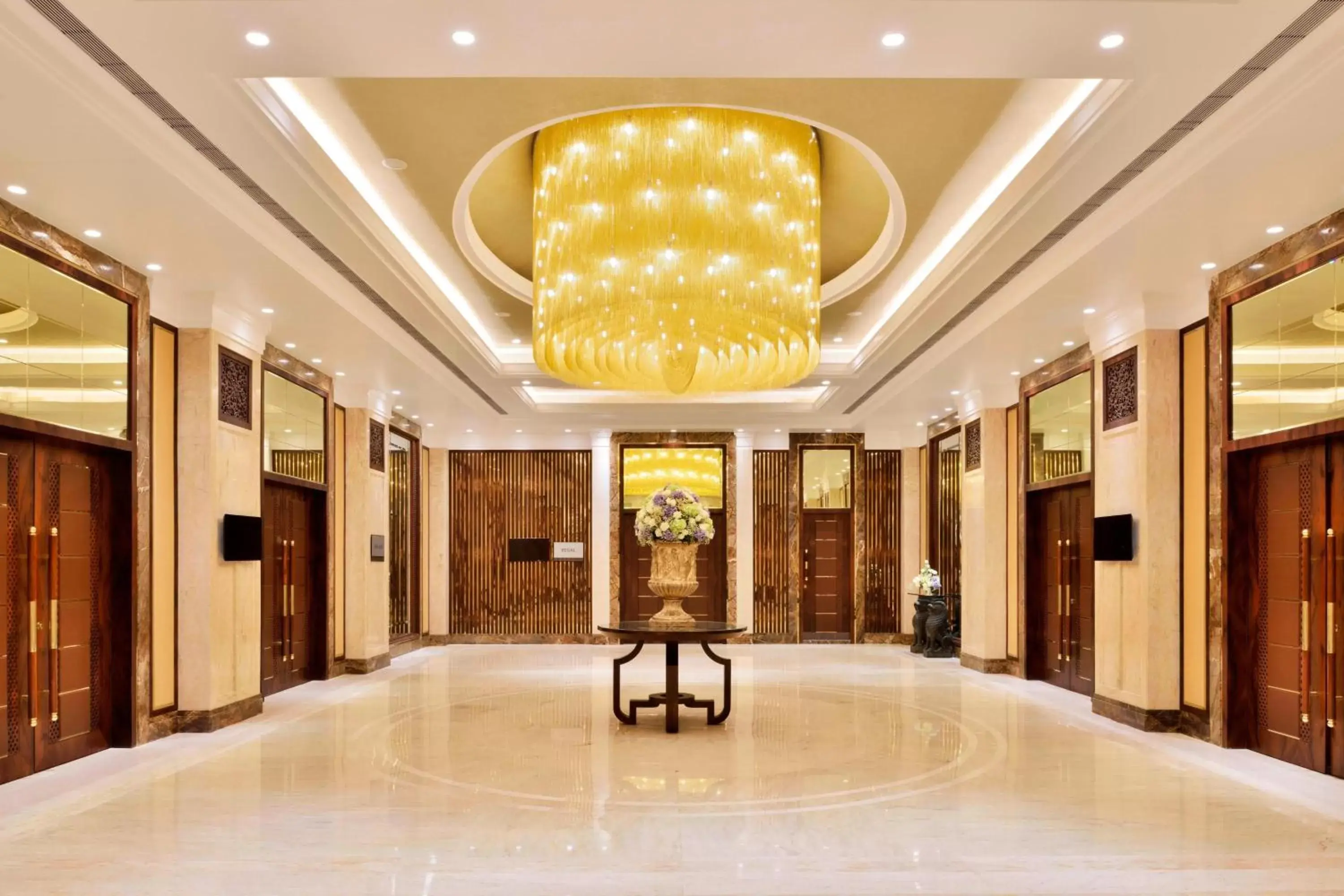 Meeting/conference room, Lobby/Reception in Sheraton Grand Pune Bund Garden Hotel