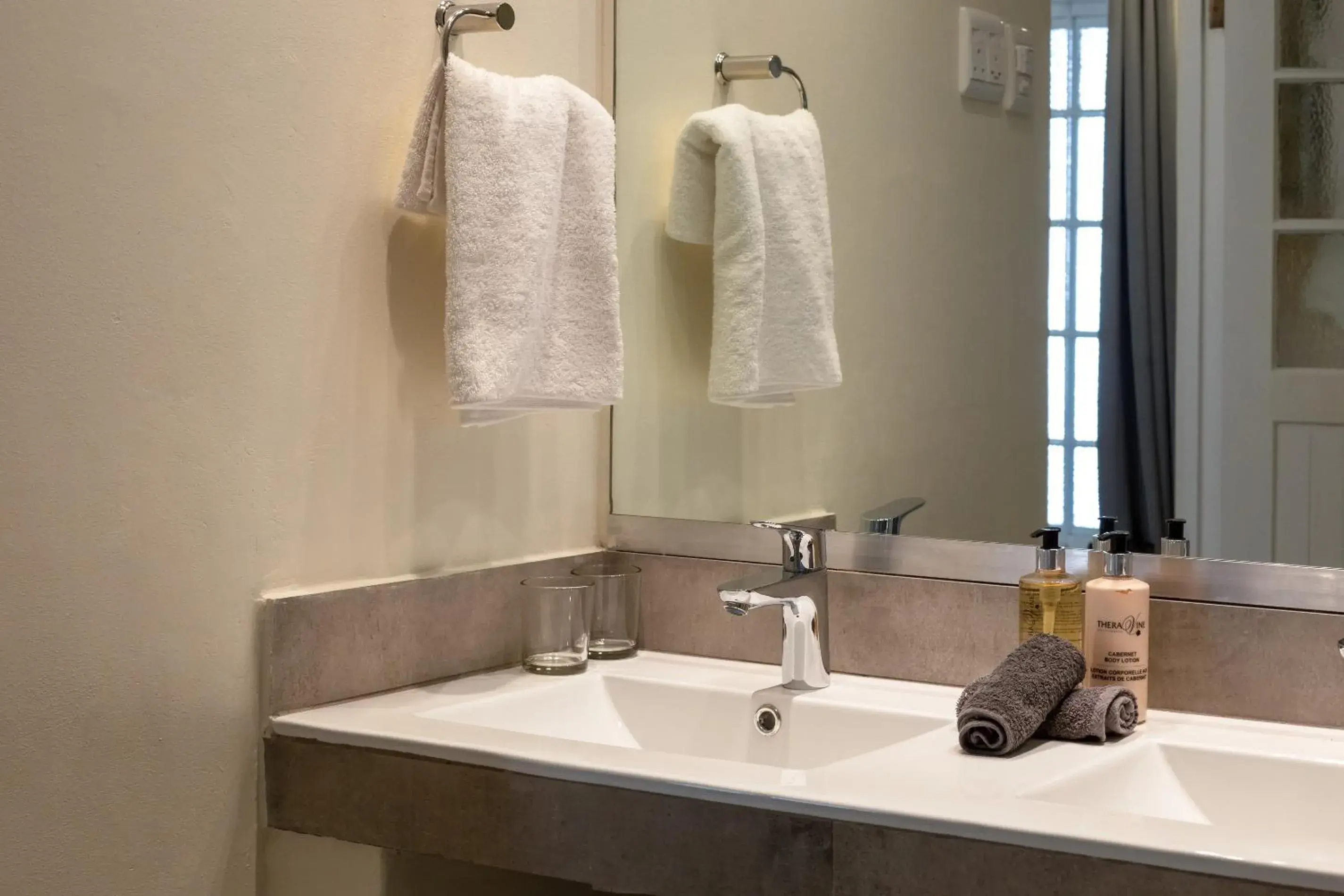 Bathroom in Wedgeview Country House & Spa