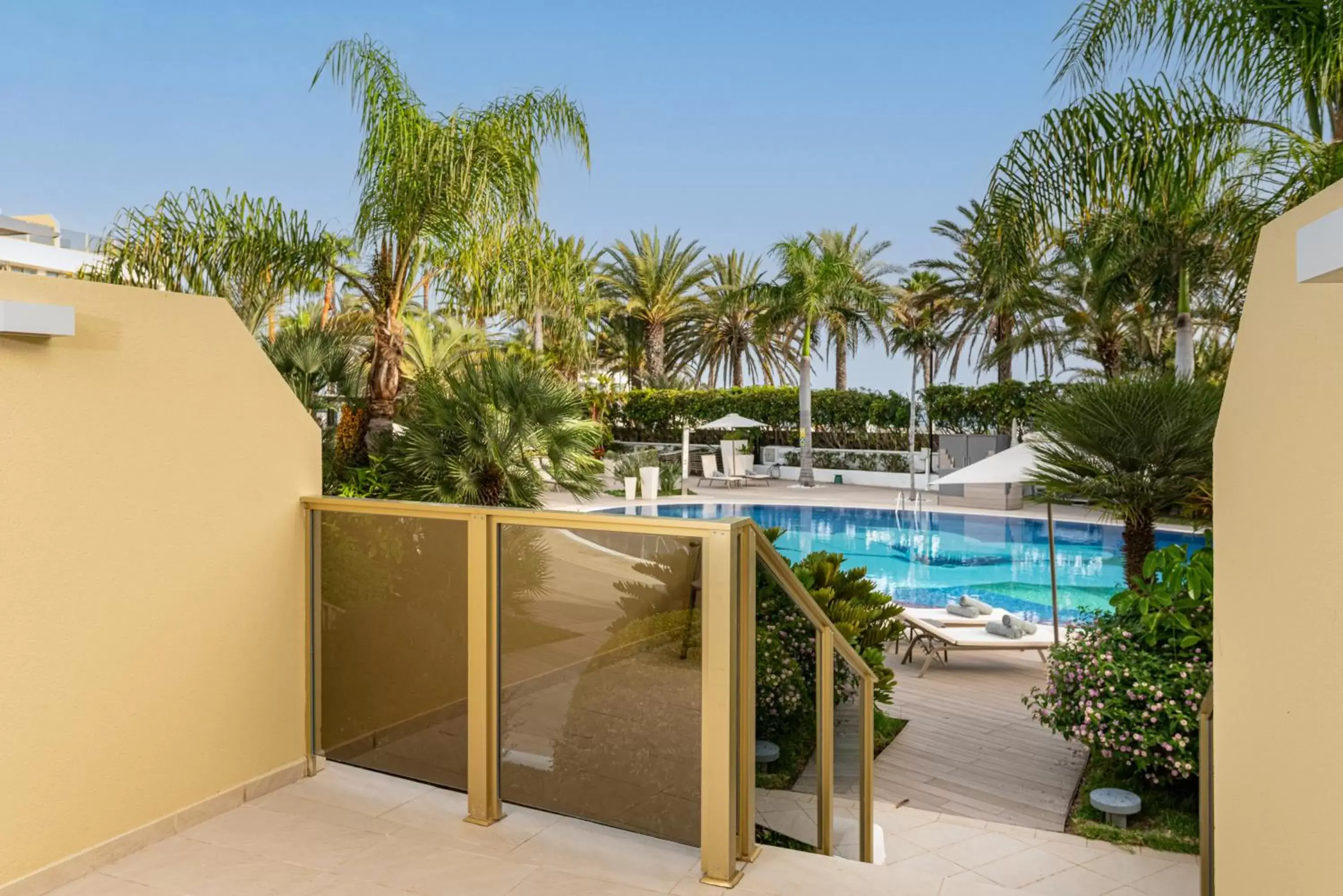 Balcony/Terrace, Pool View in Sir Anthony