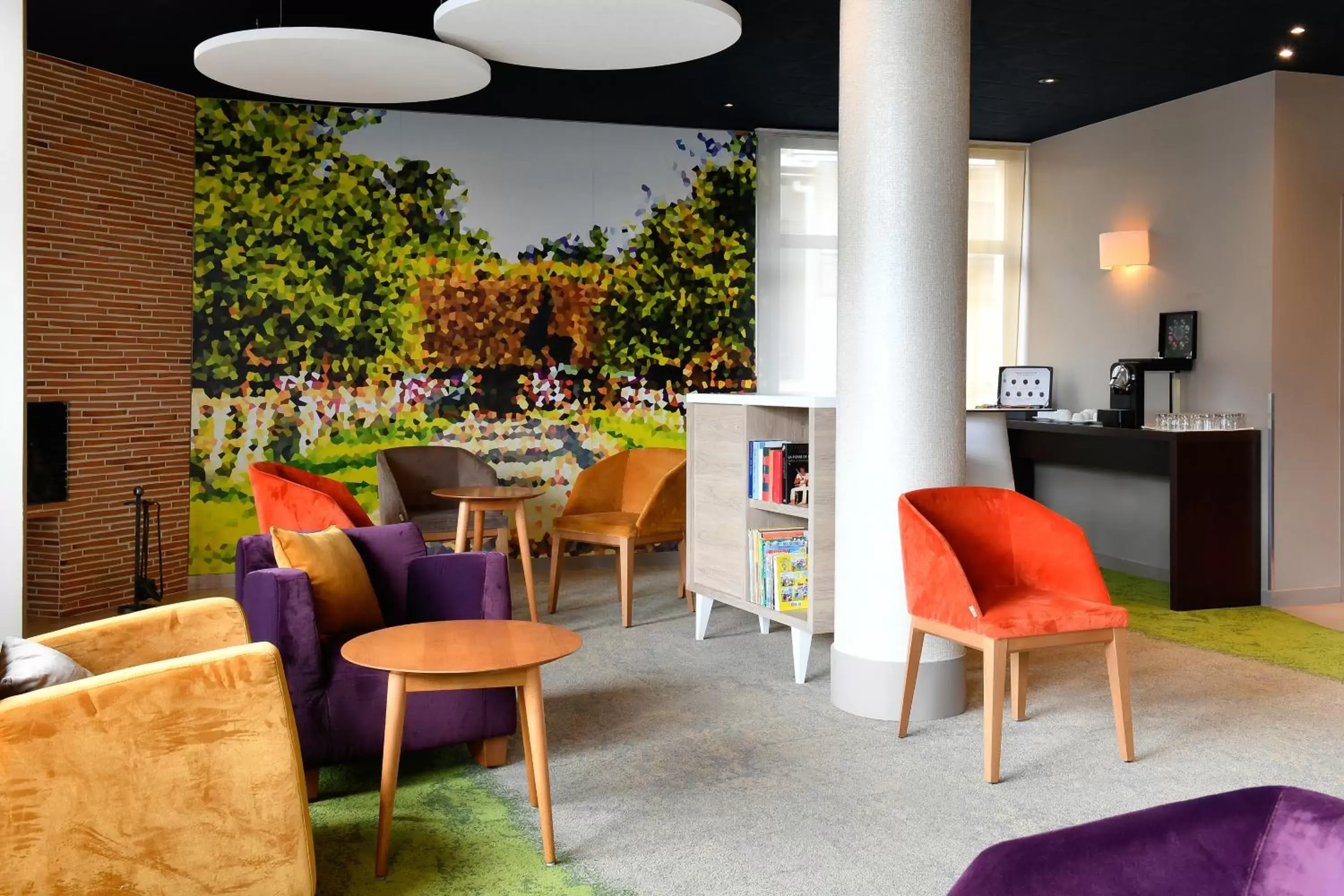 Lounge or bar, Restaurant/Places to Eat in Mercure Trouville Sur Mer