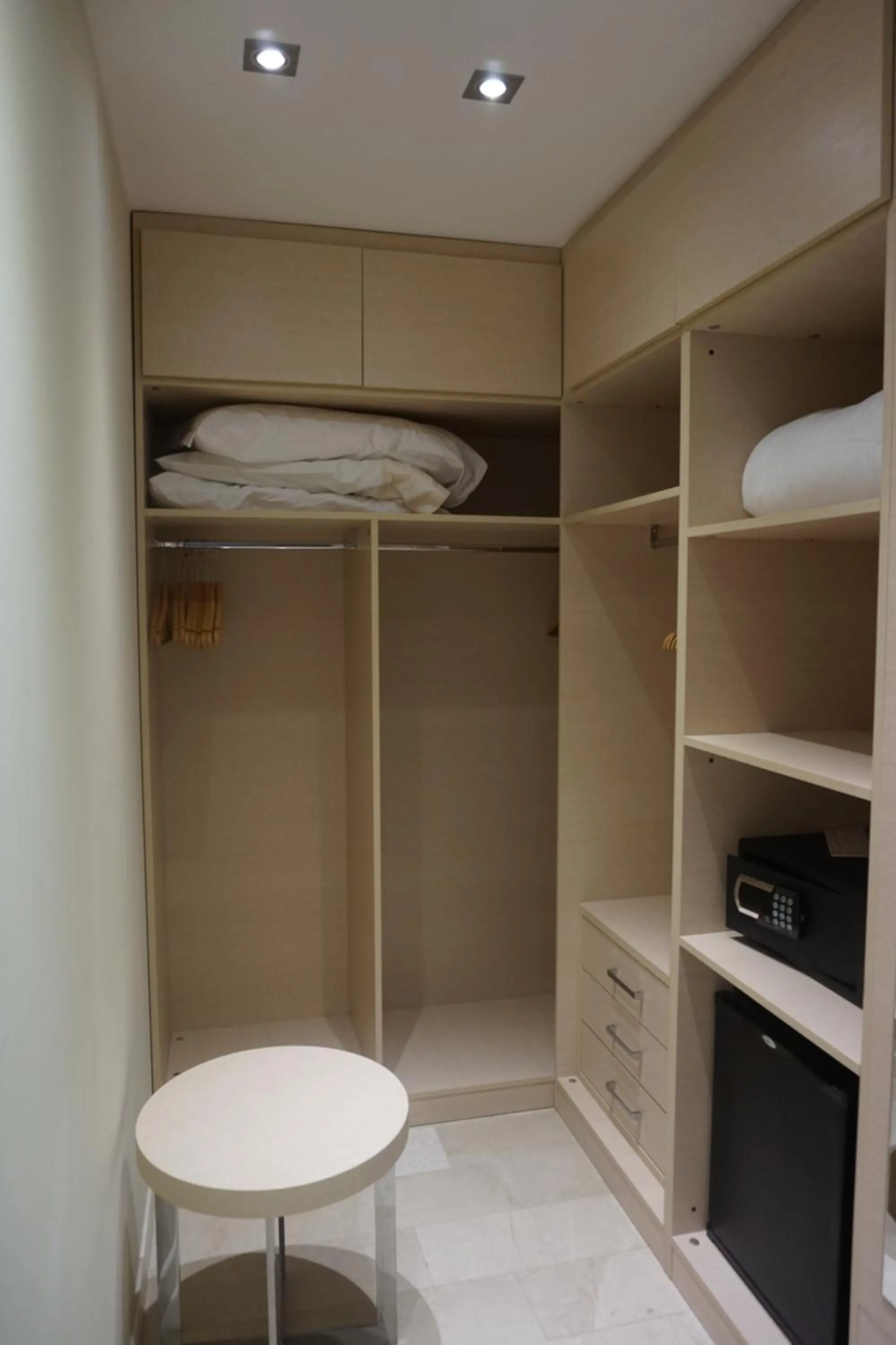 Decorative detail in Hotel Columbus