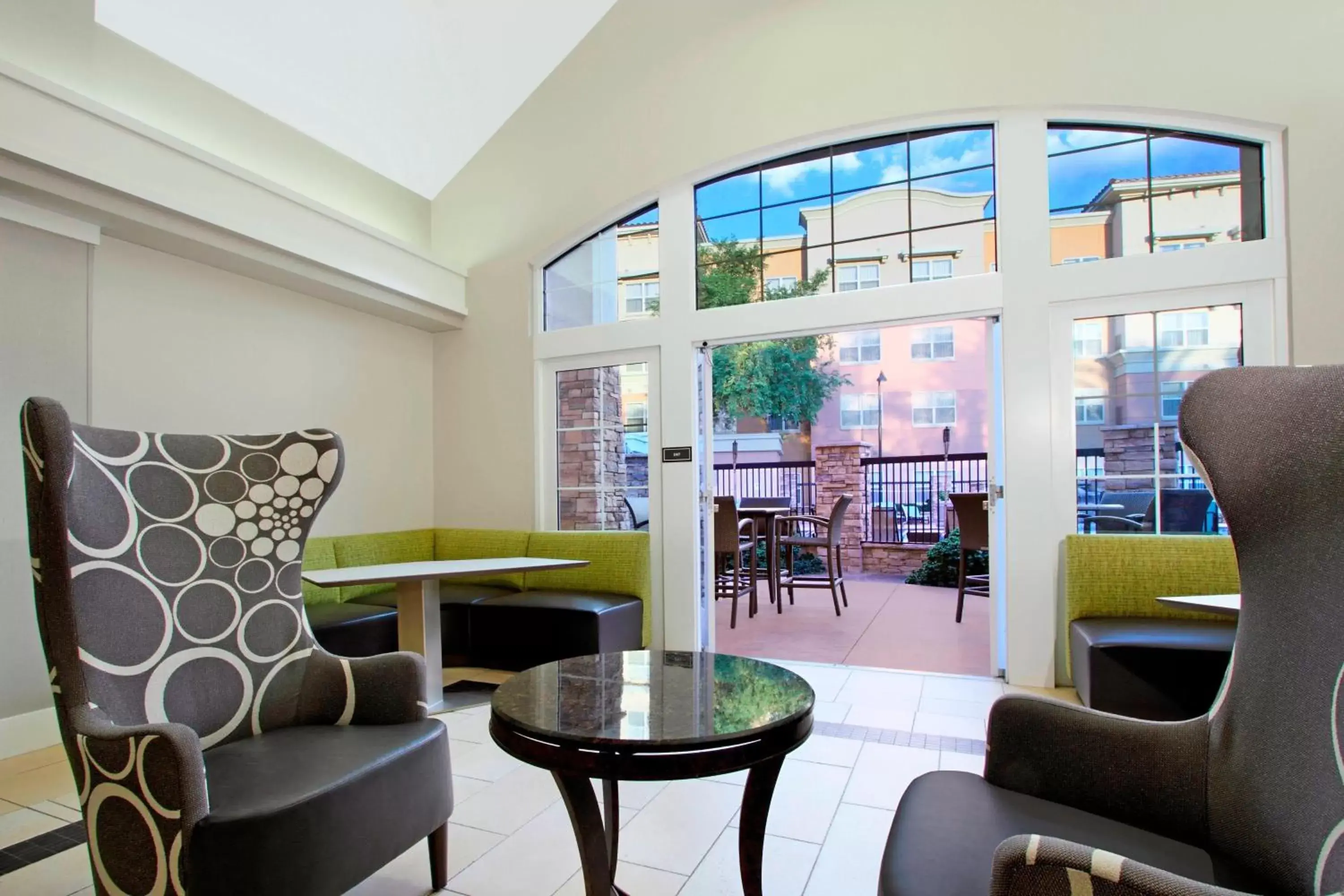 Lobby or reception, Seating Area in Residence Inn Phoenix Glendale Sports & Entertainment District