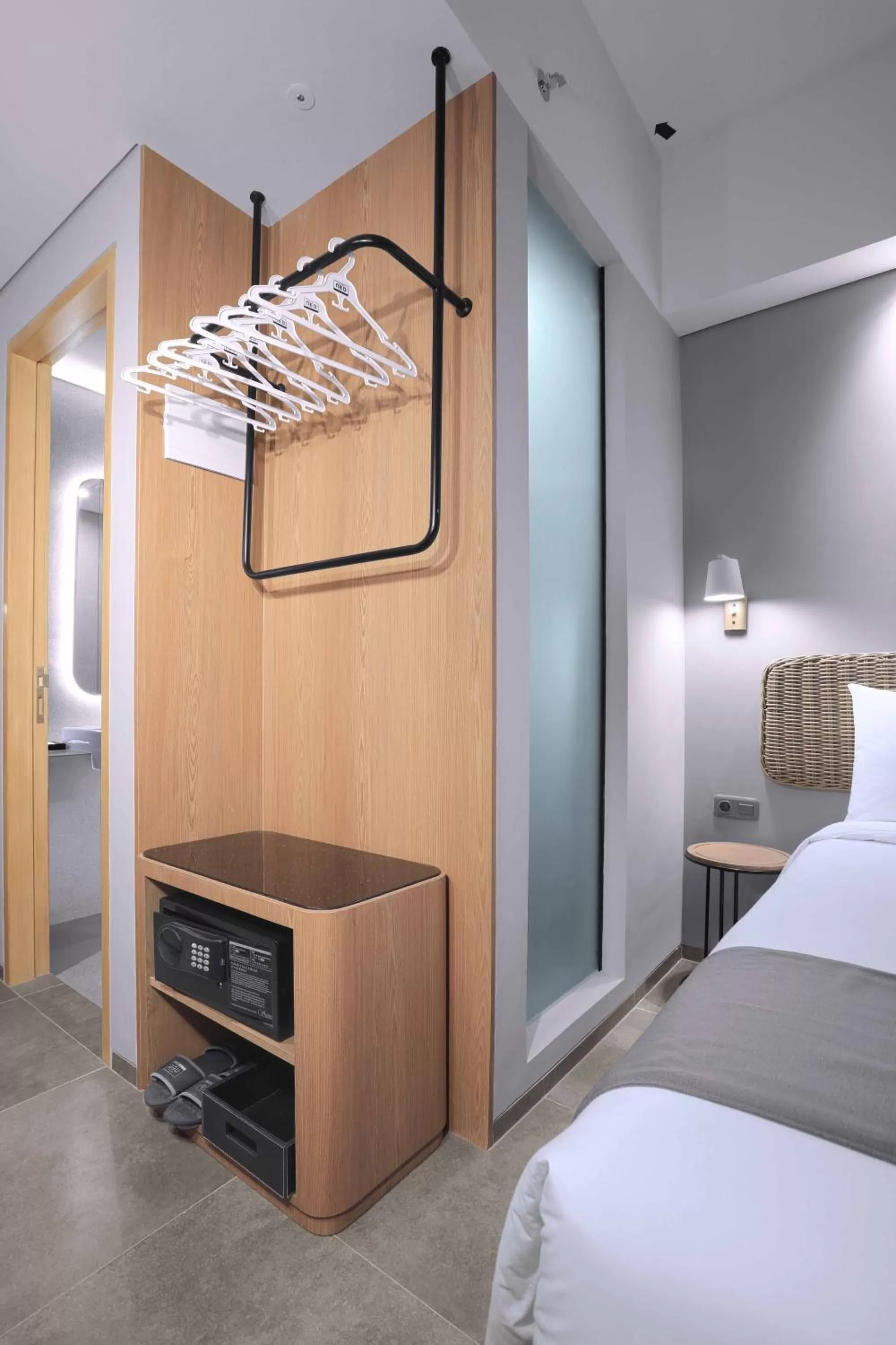 Area and facilities, Bed in Neo Hotel Puri Indah