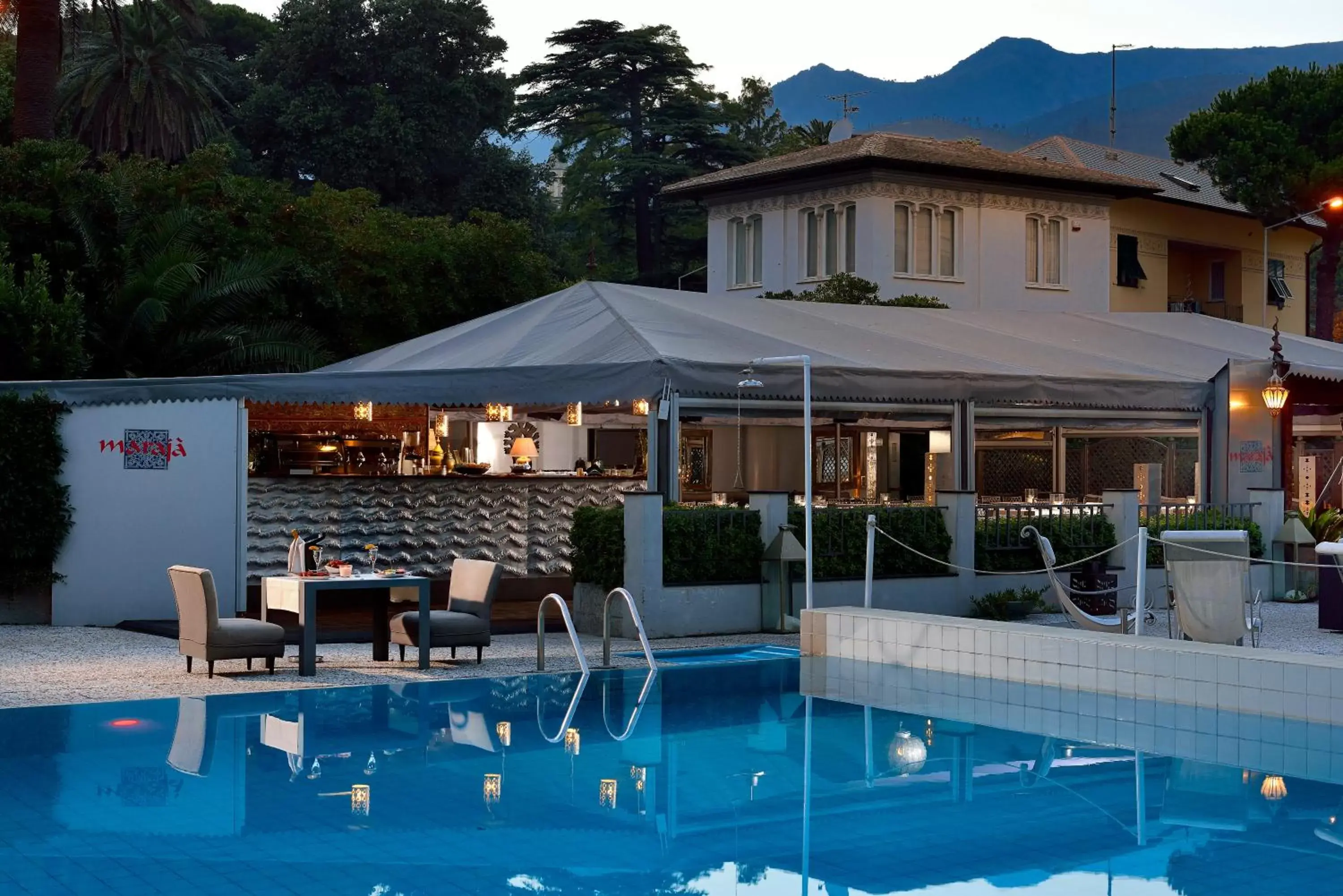 Lounge or bar, Swimming Pool in Grand Hotel Arenzano