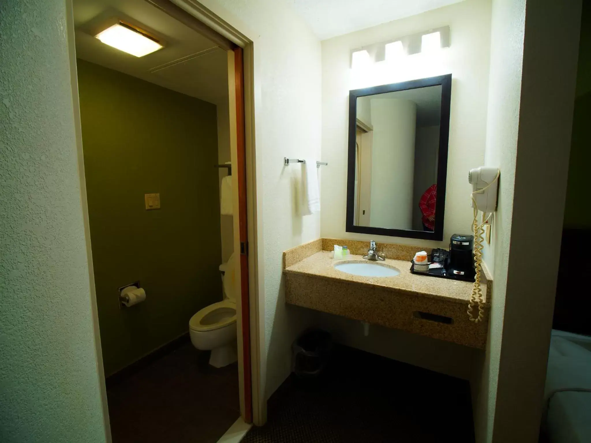 Public Bath, Bathroom in Sleep Inn Morganton
