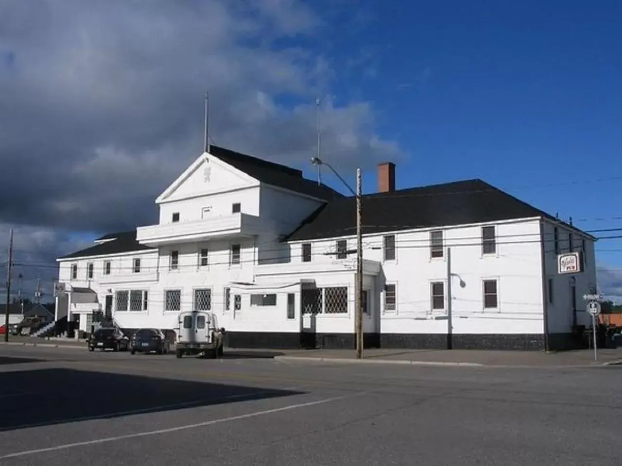 Property Building in Lakeview Hotel