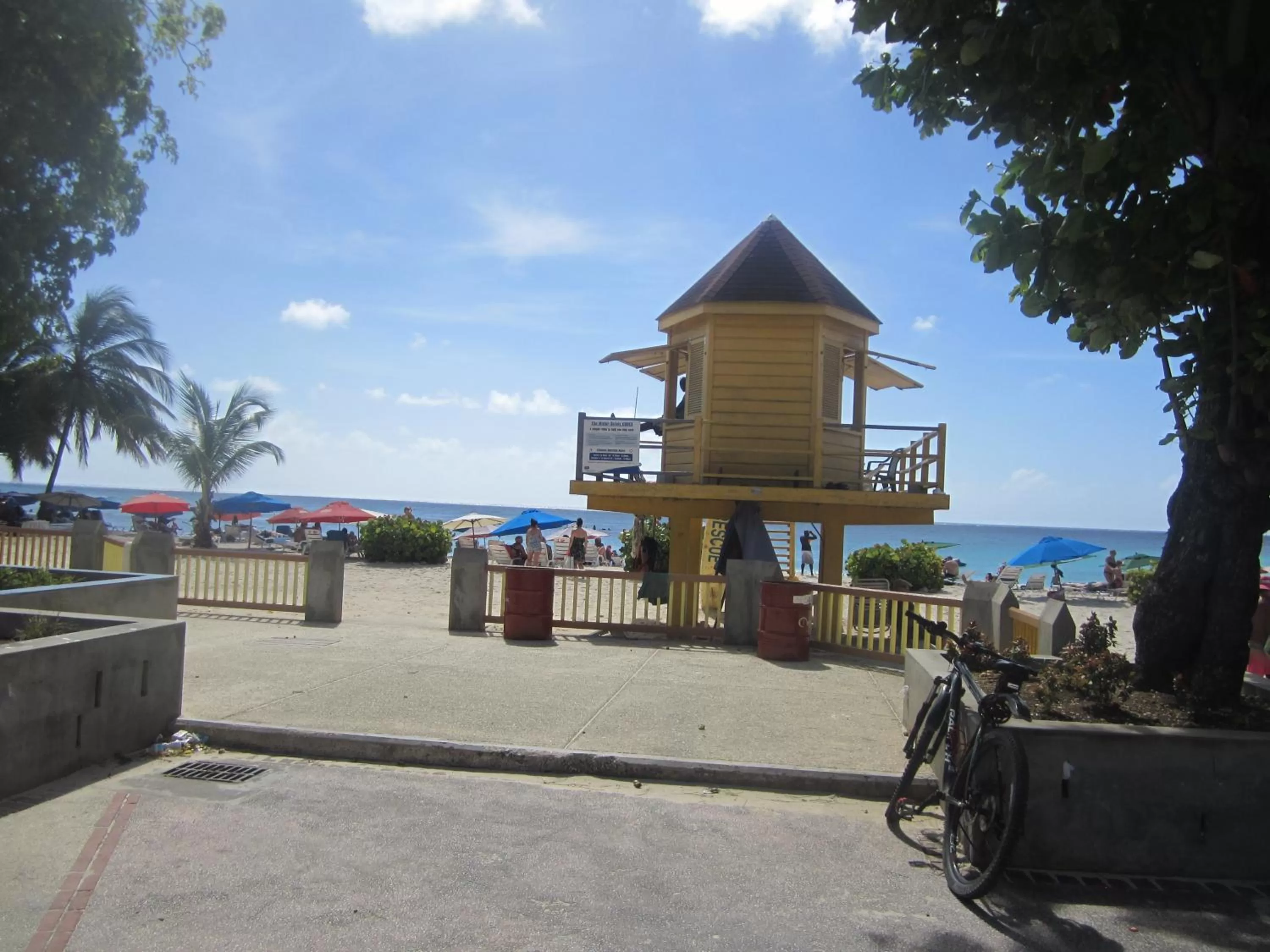 Neighbourhood in Infinity on the Beach