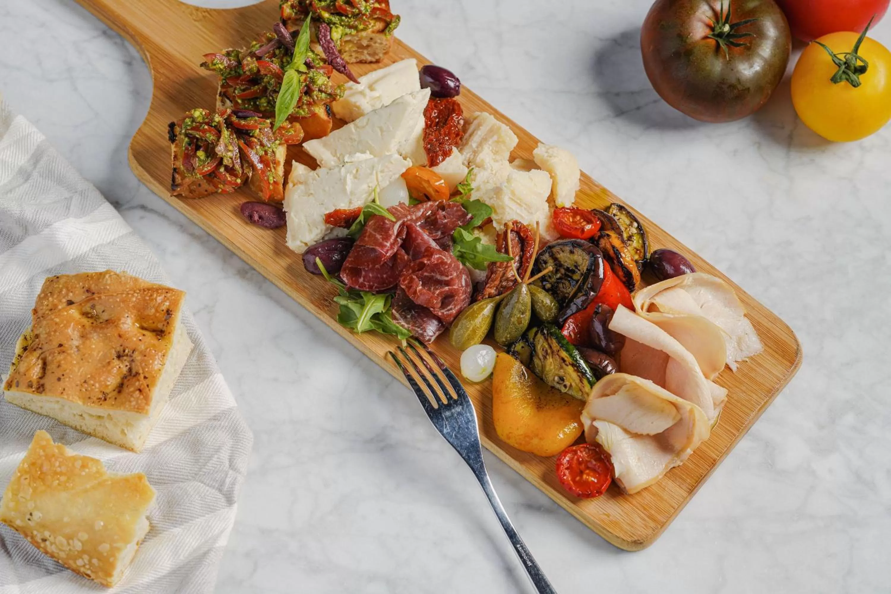 Restaurant/places to eat in Le Meridien Abu Dhabi Resort