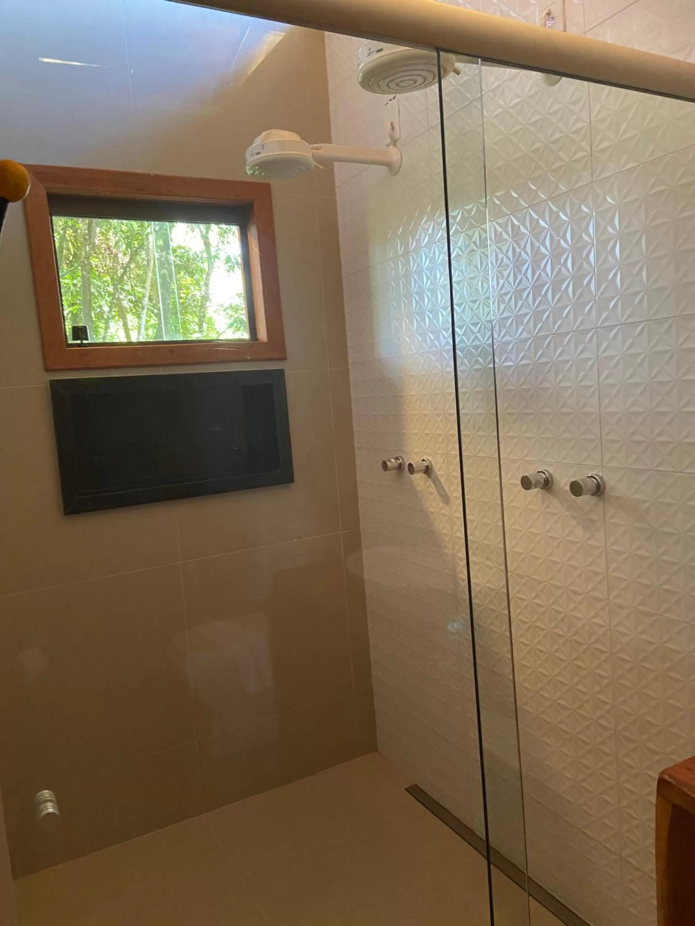 A Mi Manera Pousada , cerveja própria e Bistrô !