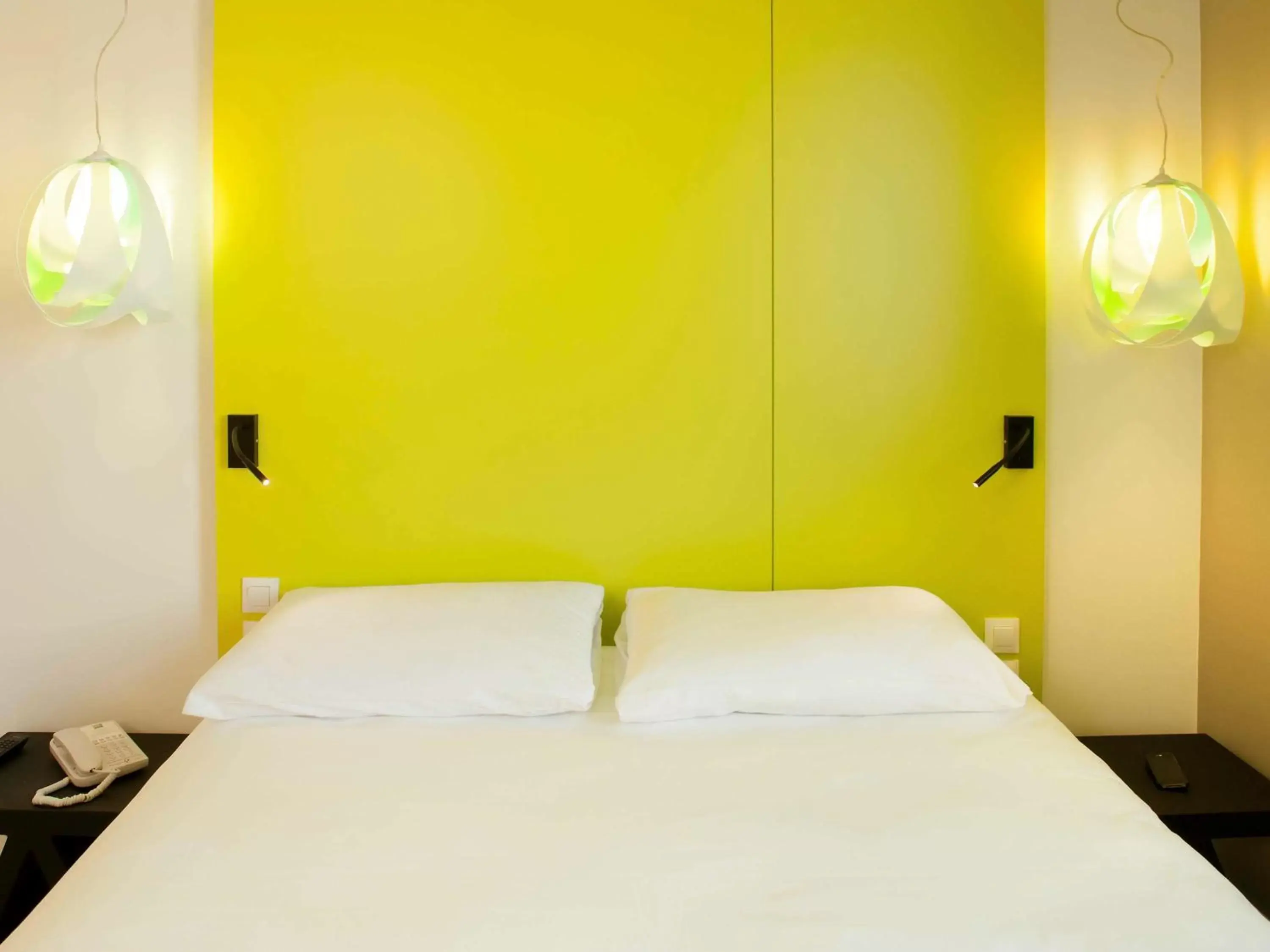 Photo of the whole room, Bed in ibis Styles Nimes Gare Centre