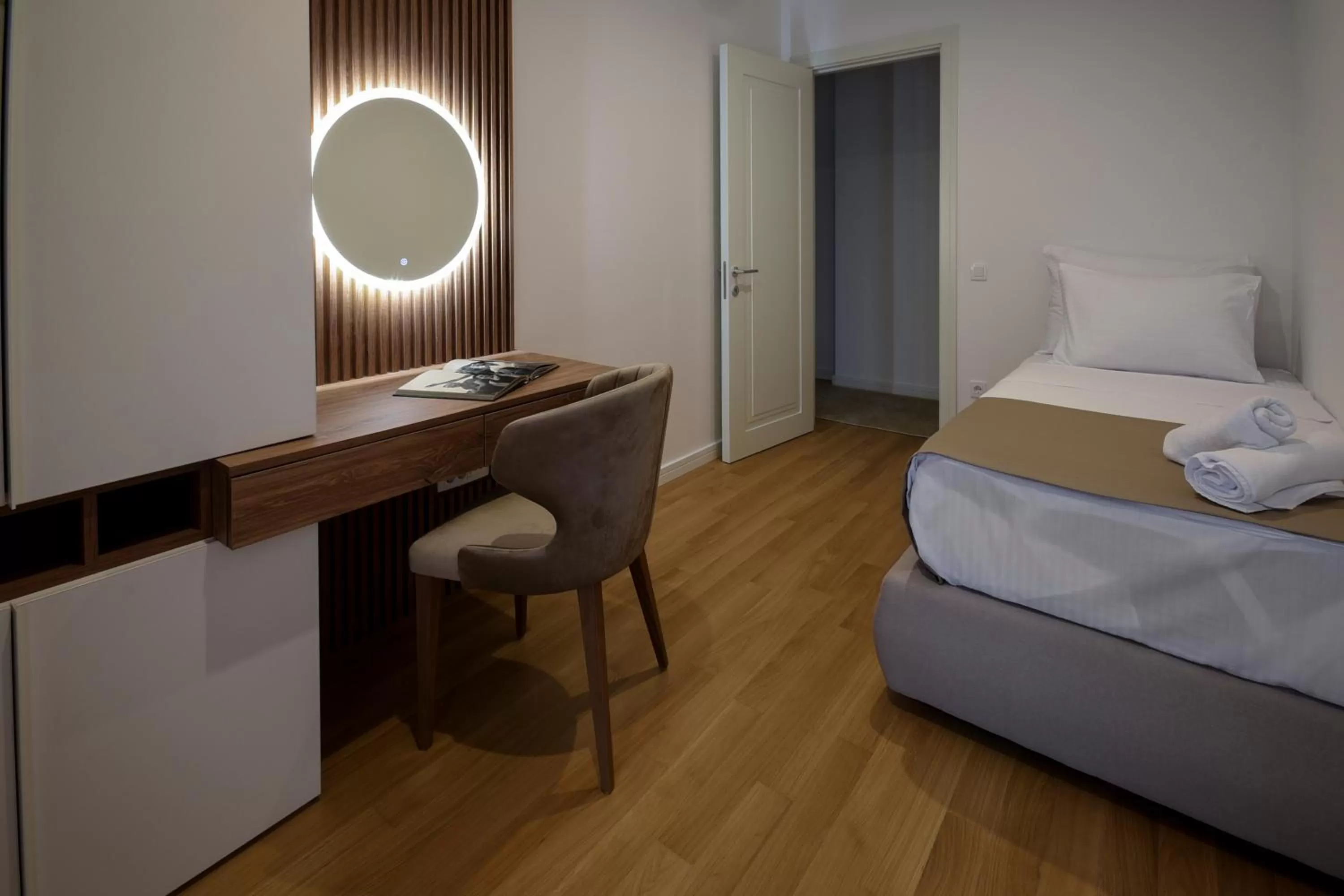 Bedroom, Bed in Hotel LoRa