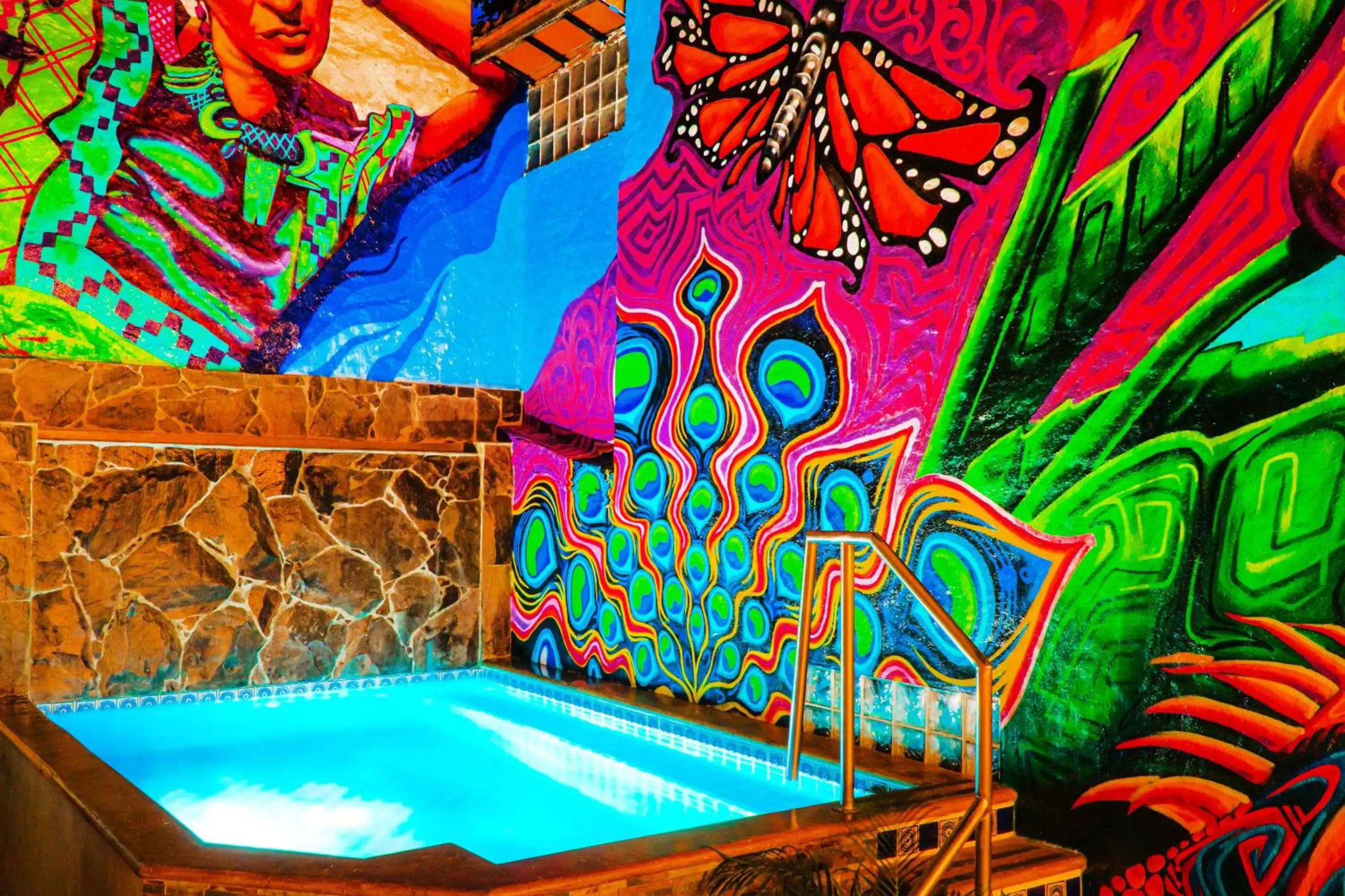Swimming pool in ZonaZ Boutique Hotel