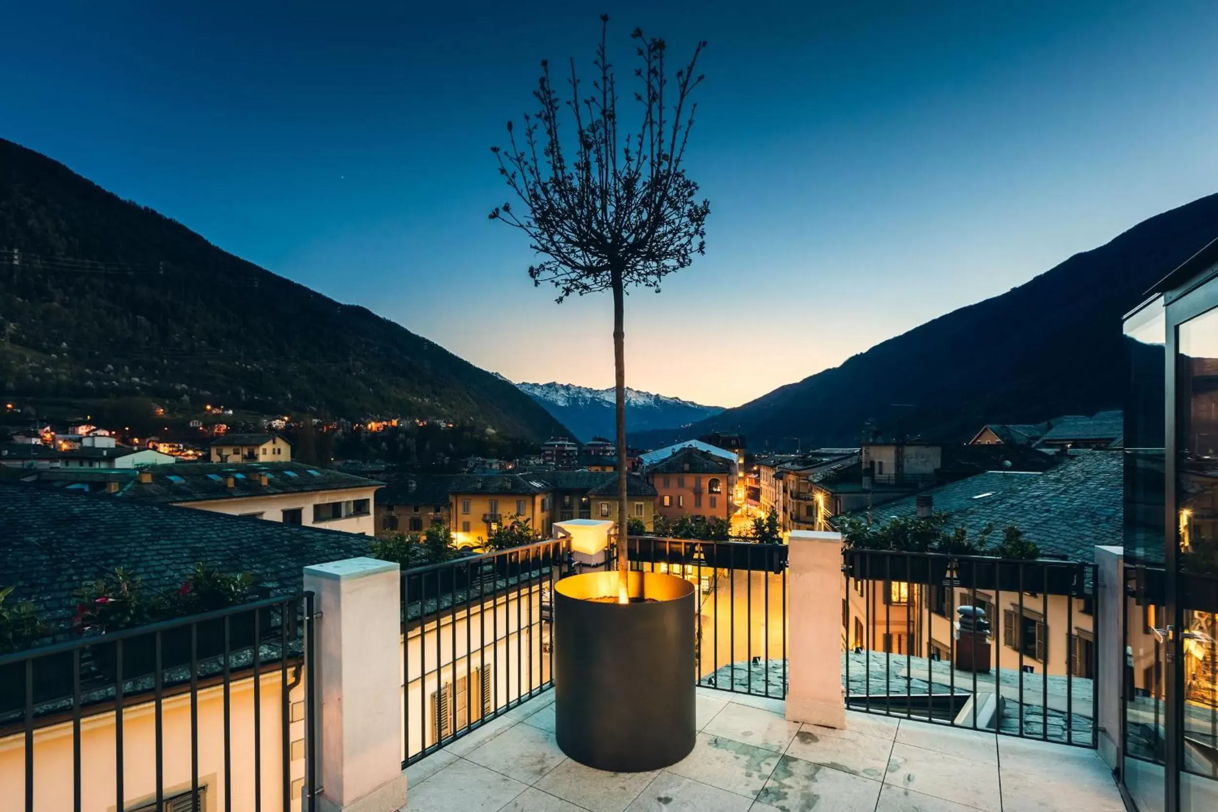 Balcony/Terrace, Mountain View in DOMUS CAVOUR Rooms&Suites