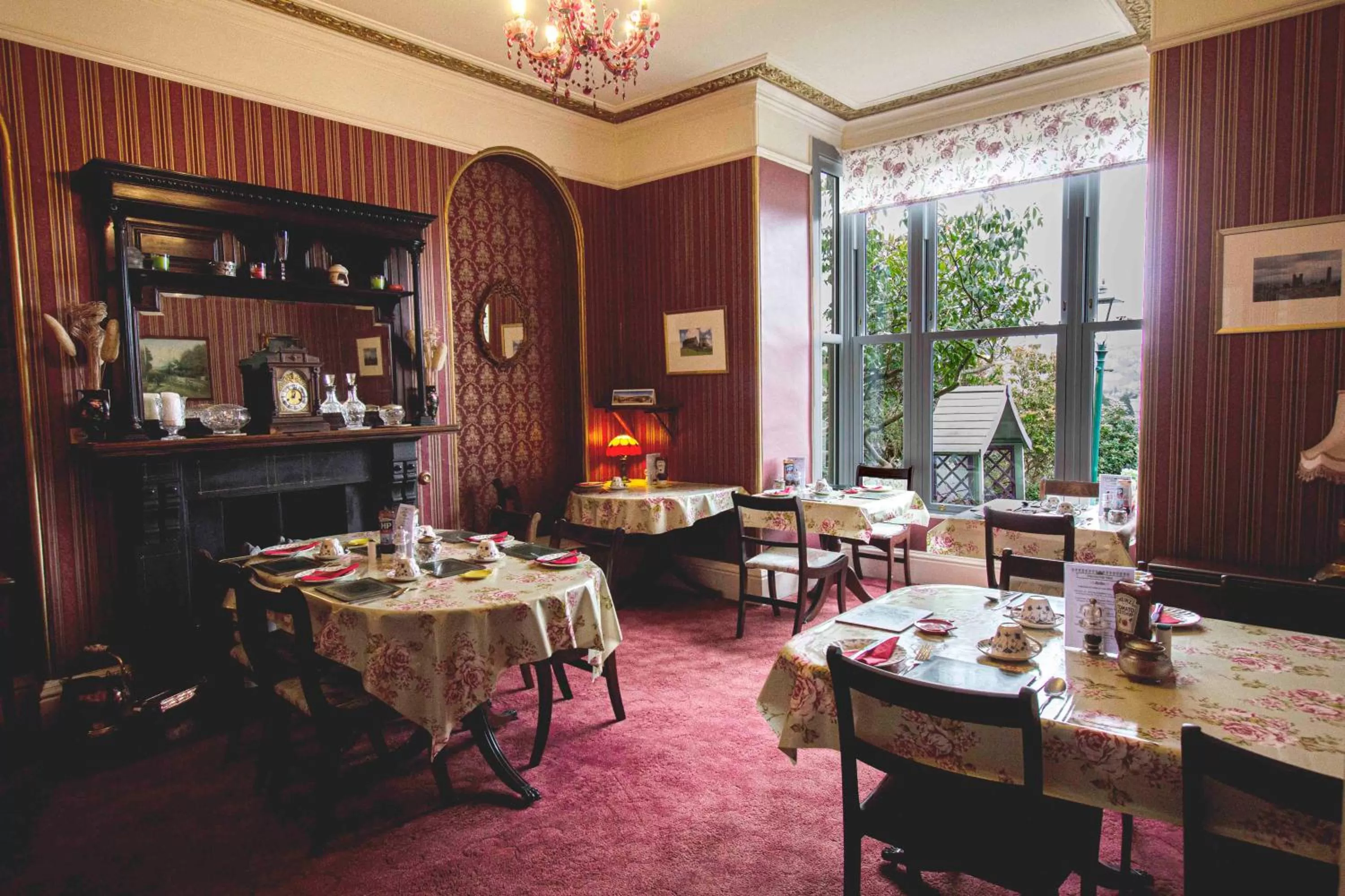 Breakfast in Penrose Bed & Breakfast