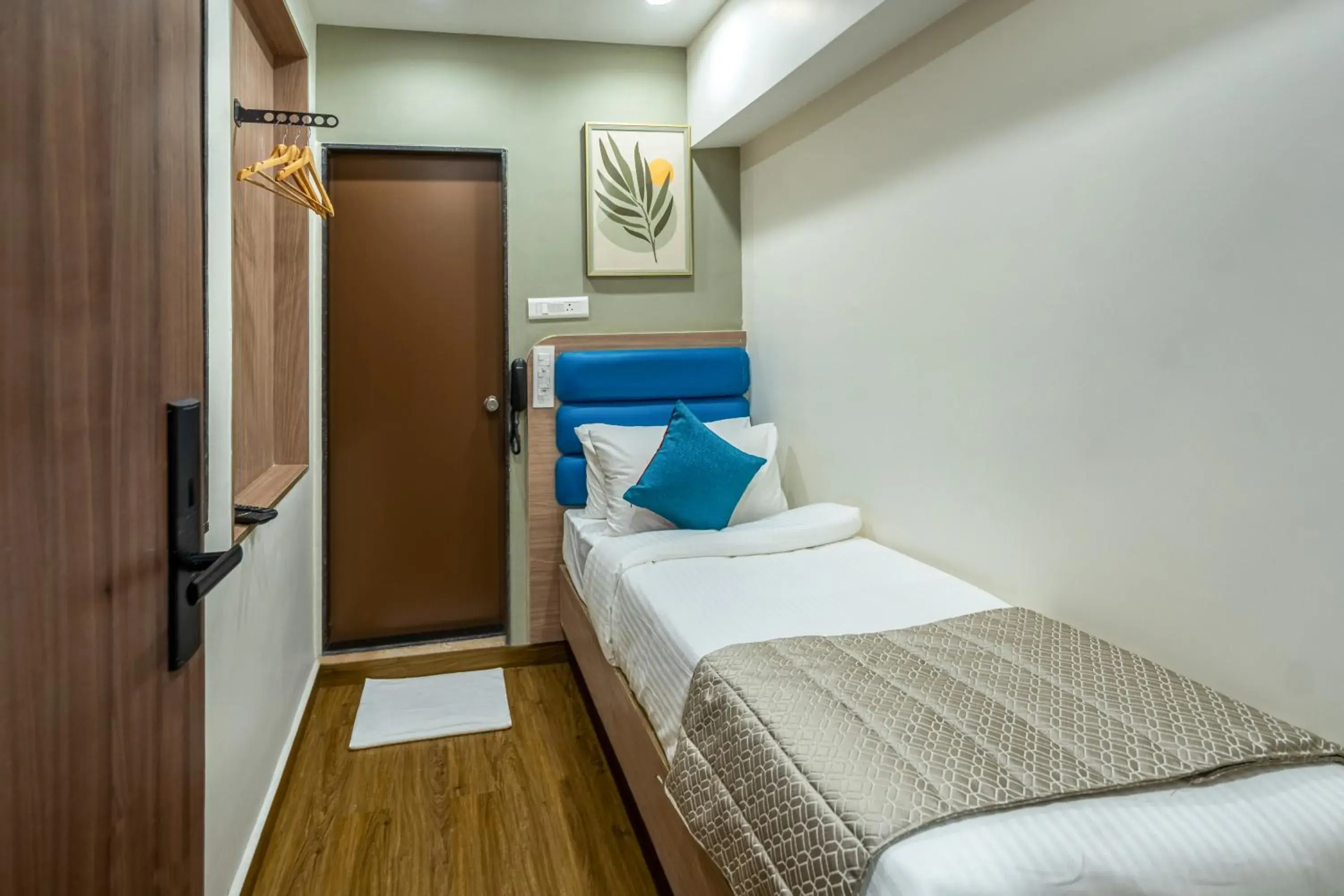 Economy Single Room - single occupancy in Viera Elite - Jubilee Hills Economy Single Room - single occupancy in Viera Elite - Jubilee Hills