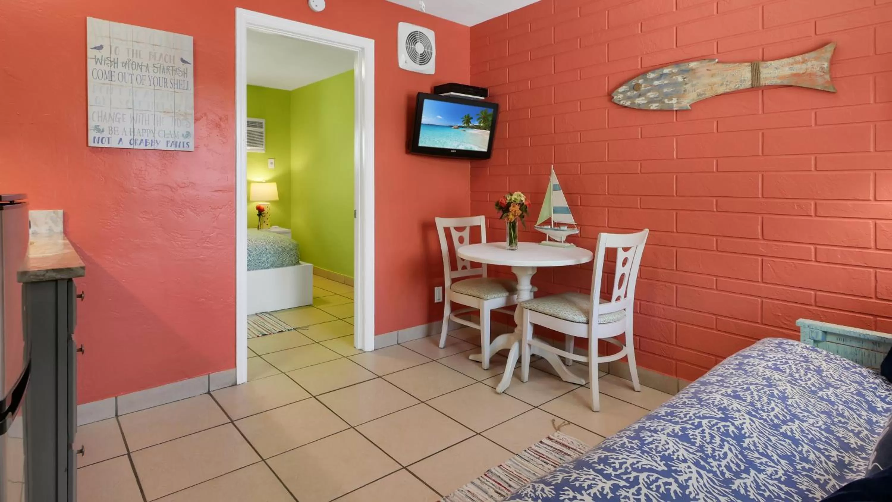 Living room in The Beach House - Treasure Island