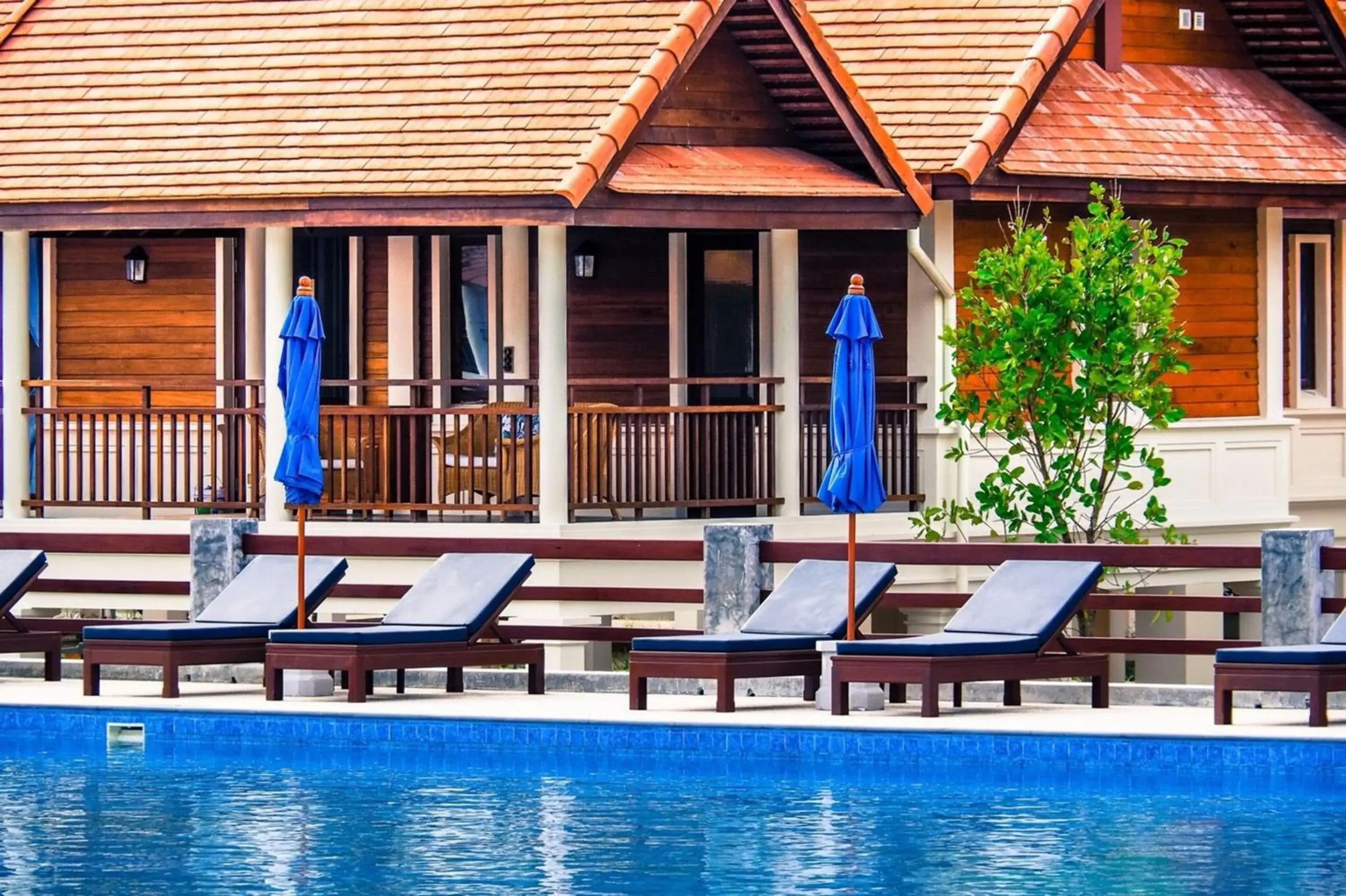 Swimming Pool in Le Menara Khao Lak