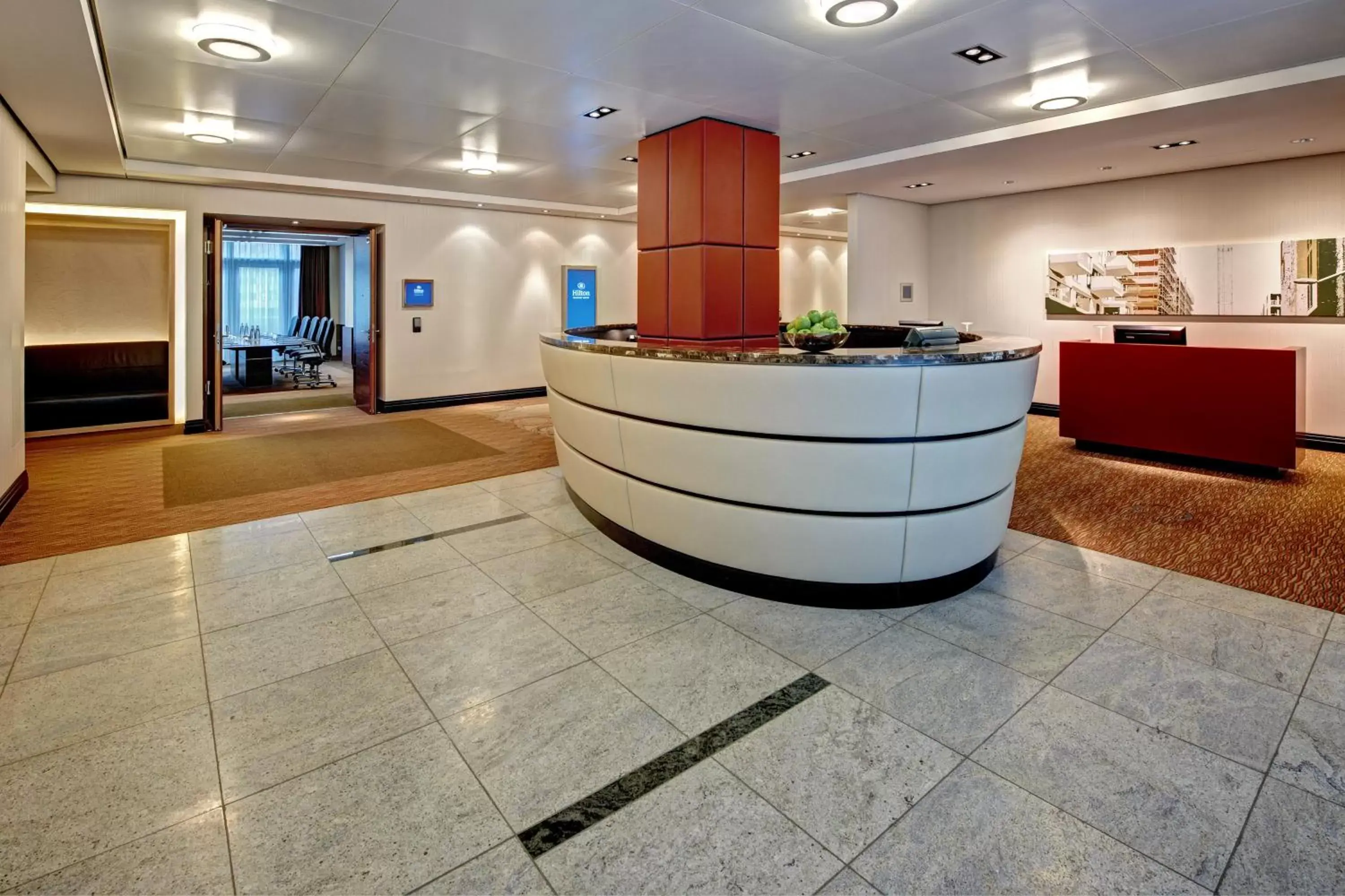 Business facilities, Lobby/Reception in Hilton Frankfurt Airport