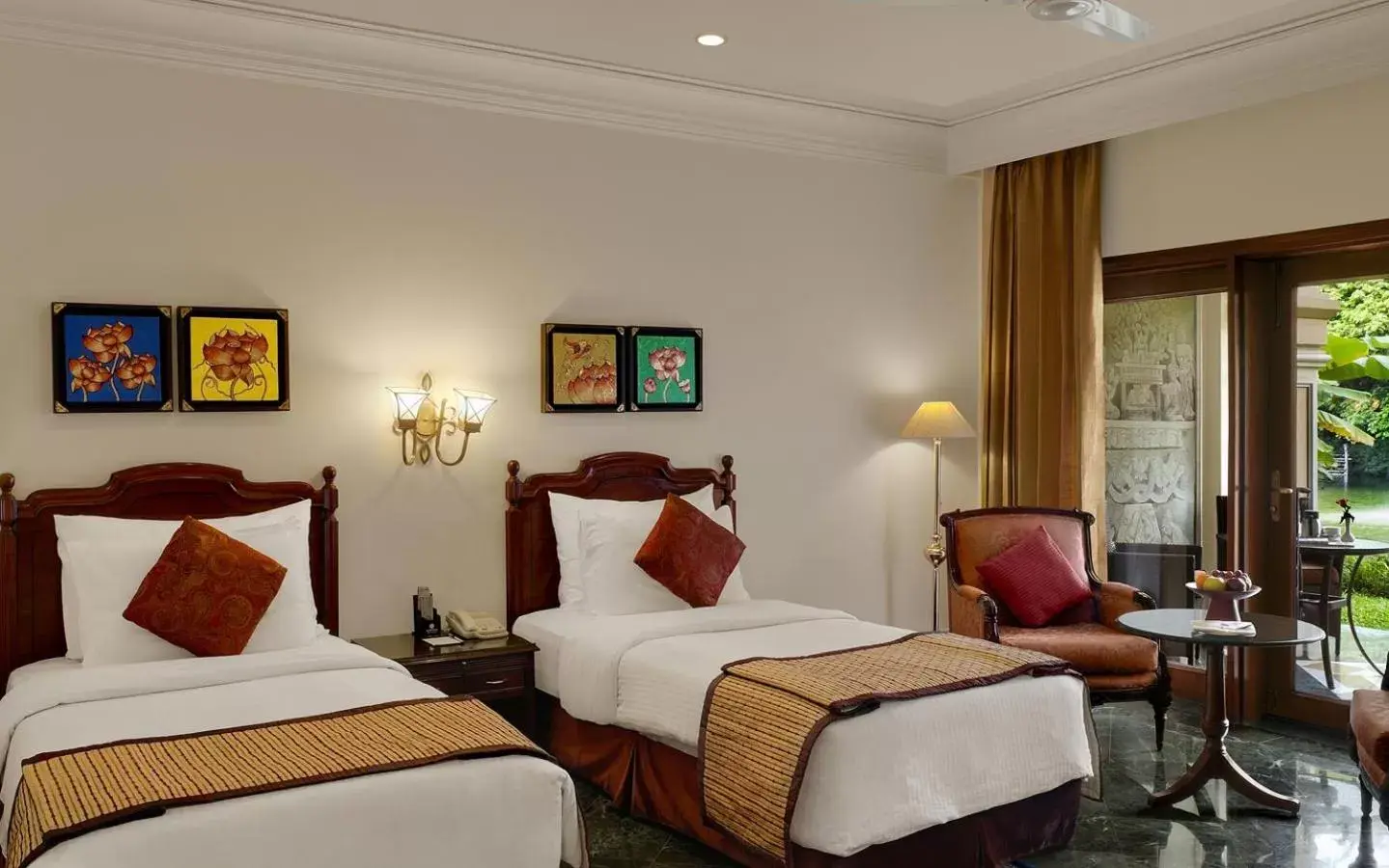 Bedroom, Bed in Mayfair Lagoon Hotel