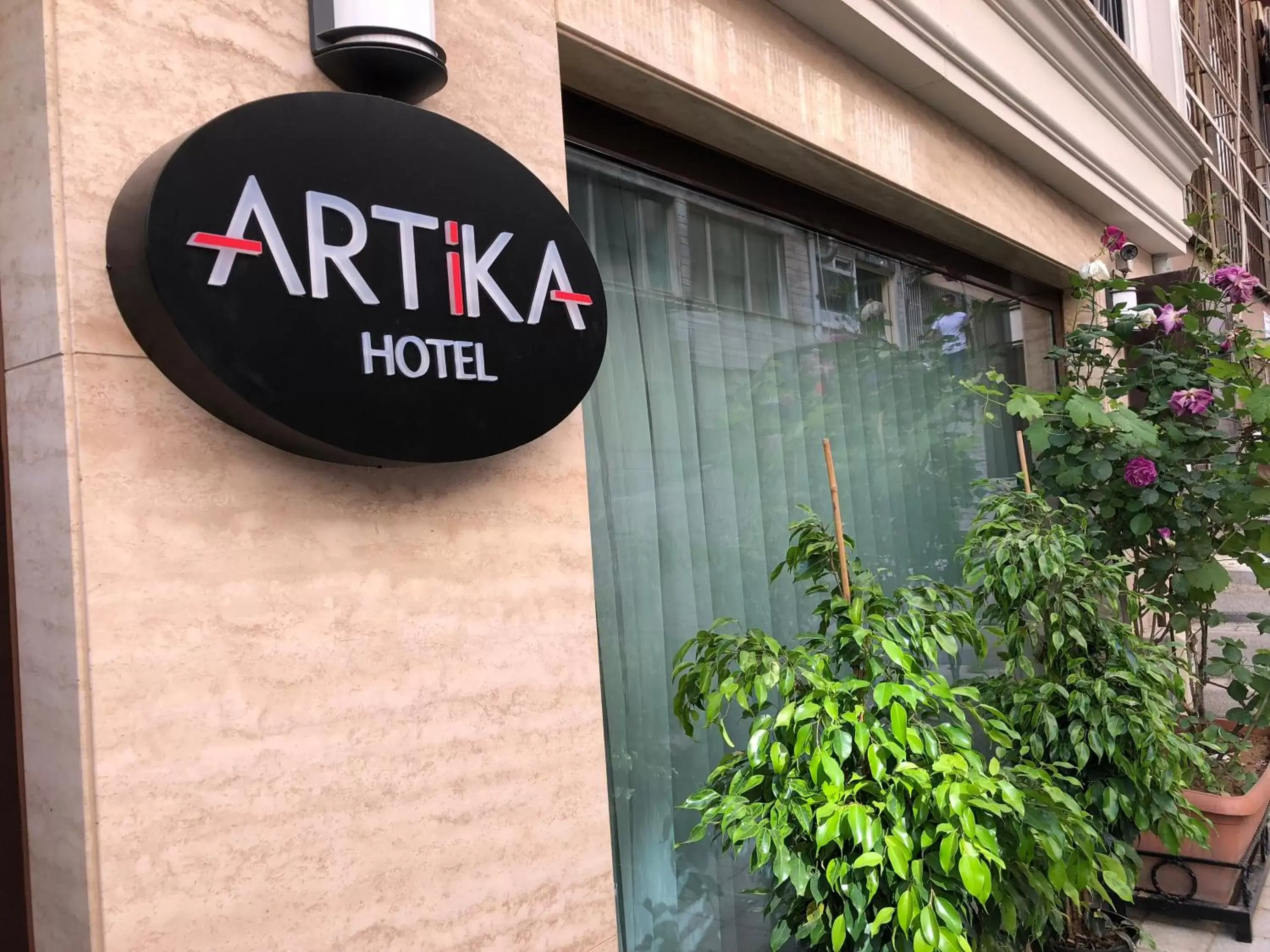 Property Logo/Sign in Artika Hotel