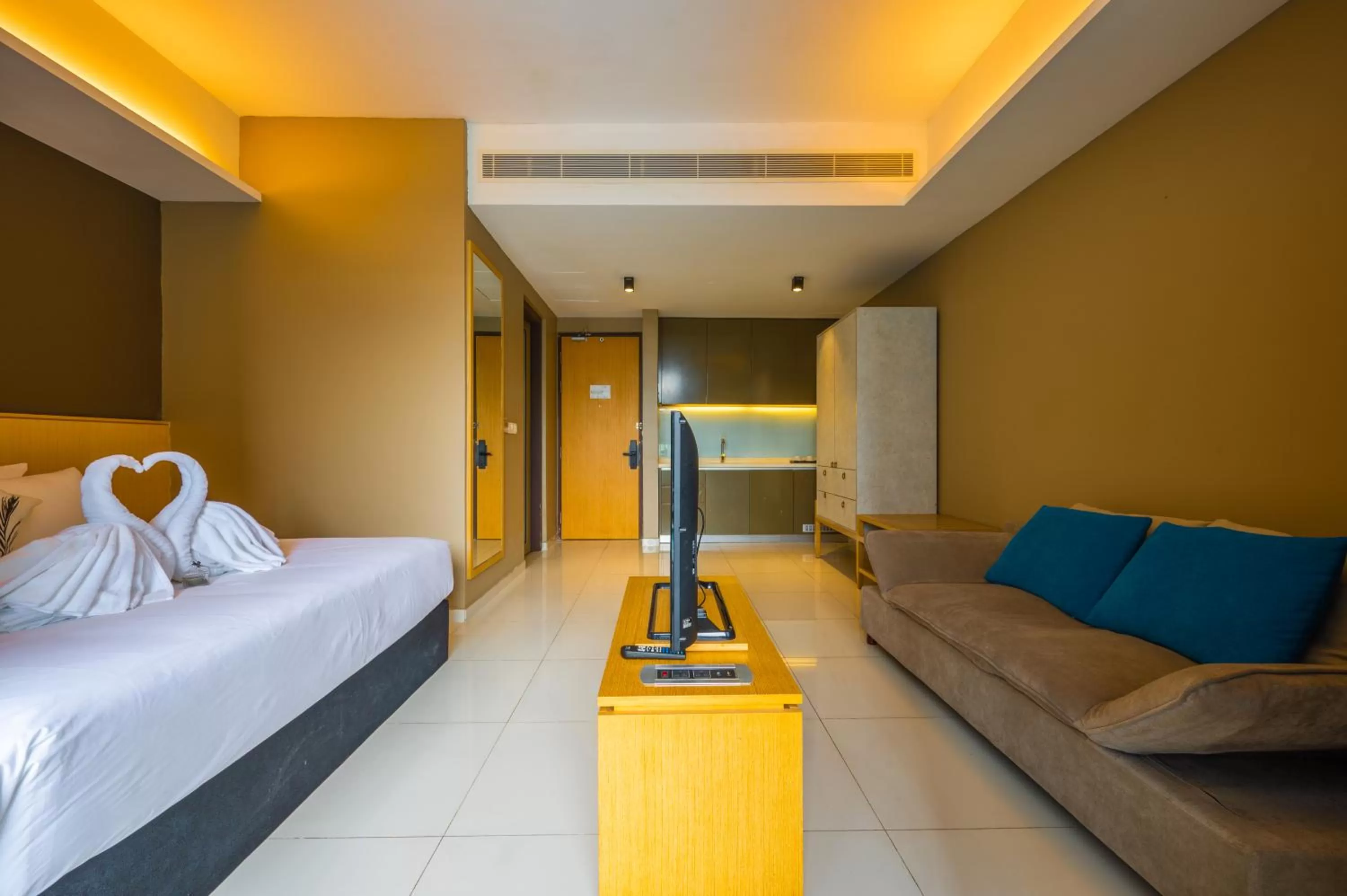 Bed in Greystone 99 Suites