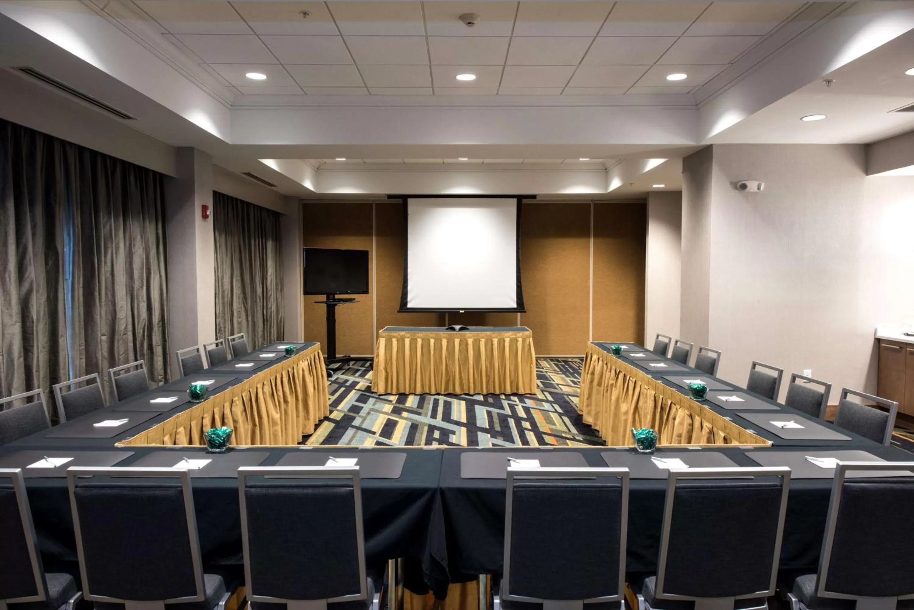 Meeting/conference room in Hampton Inn Albany-Western Ave/University Area, NY