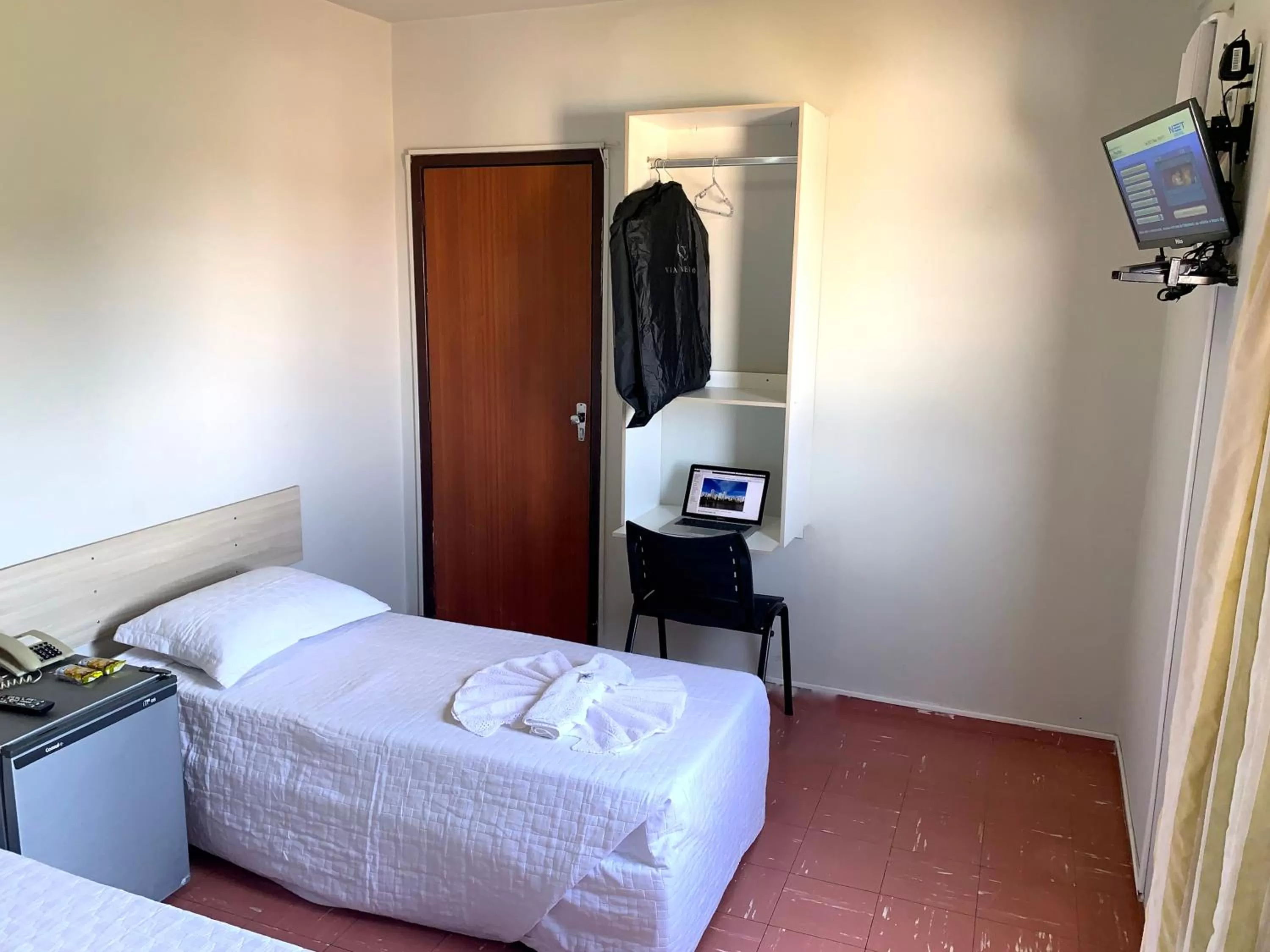 Bed in Hotel Caçula