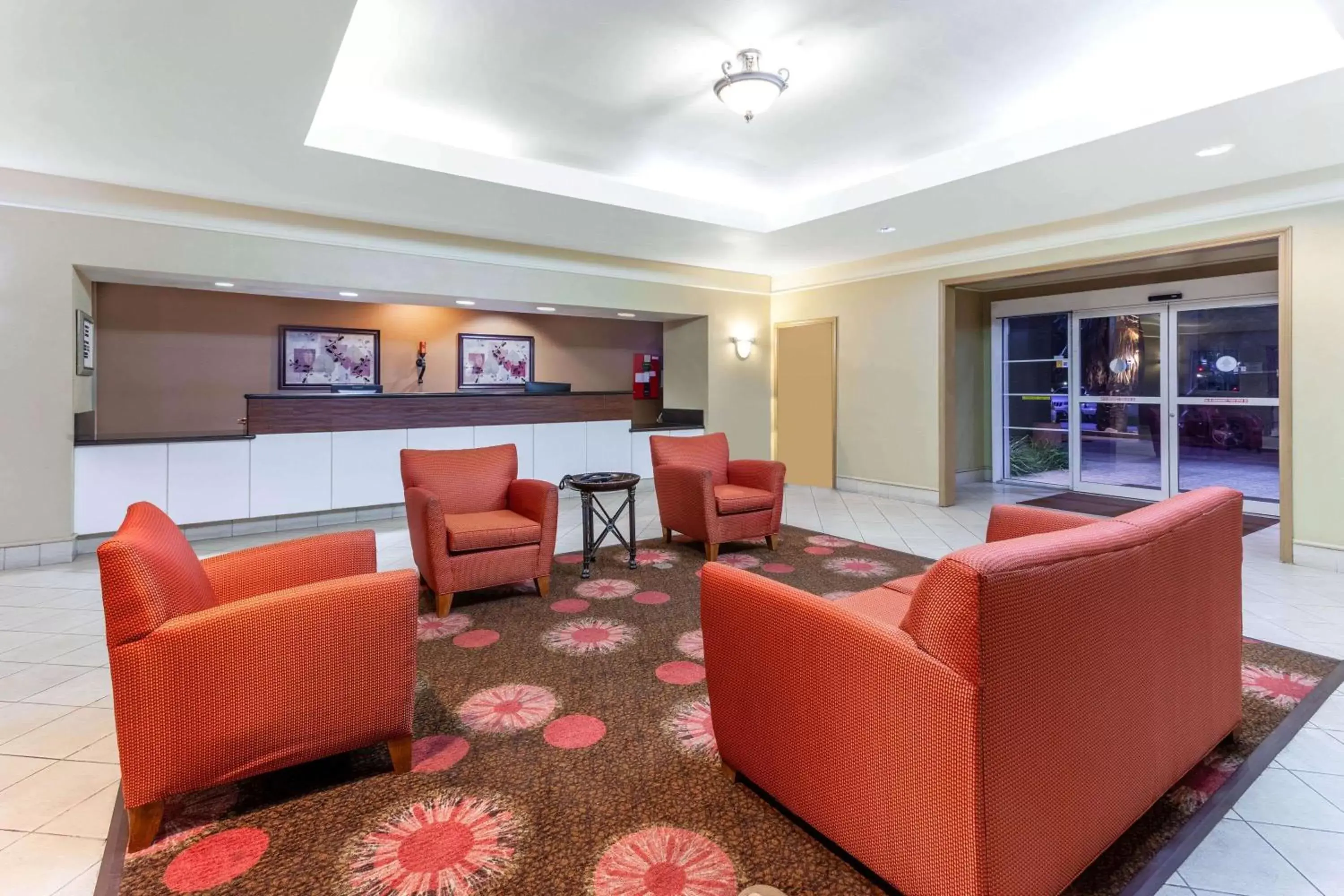 Lobby or reception in La Quinta by Wyndham Seguin Lobby or reception in La Quinta by Wyndham Seguin