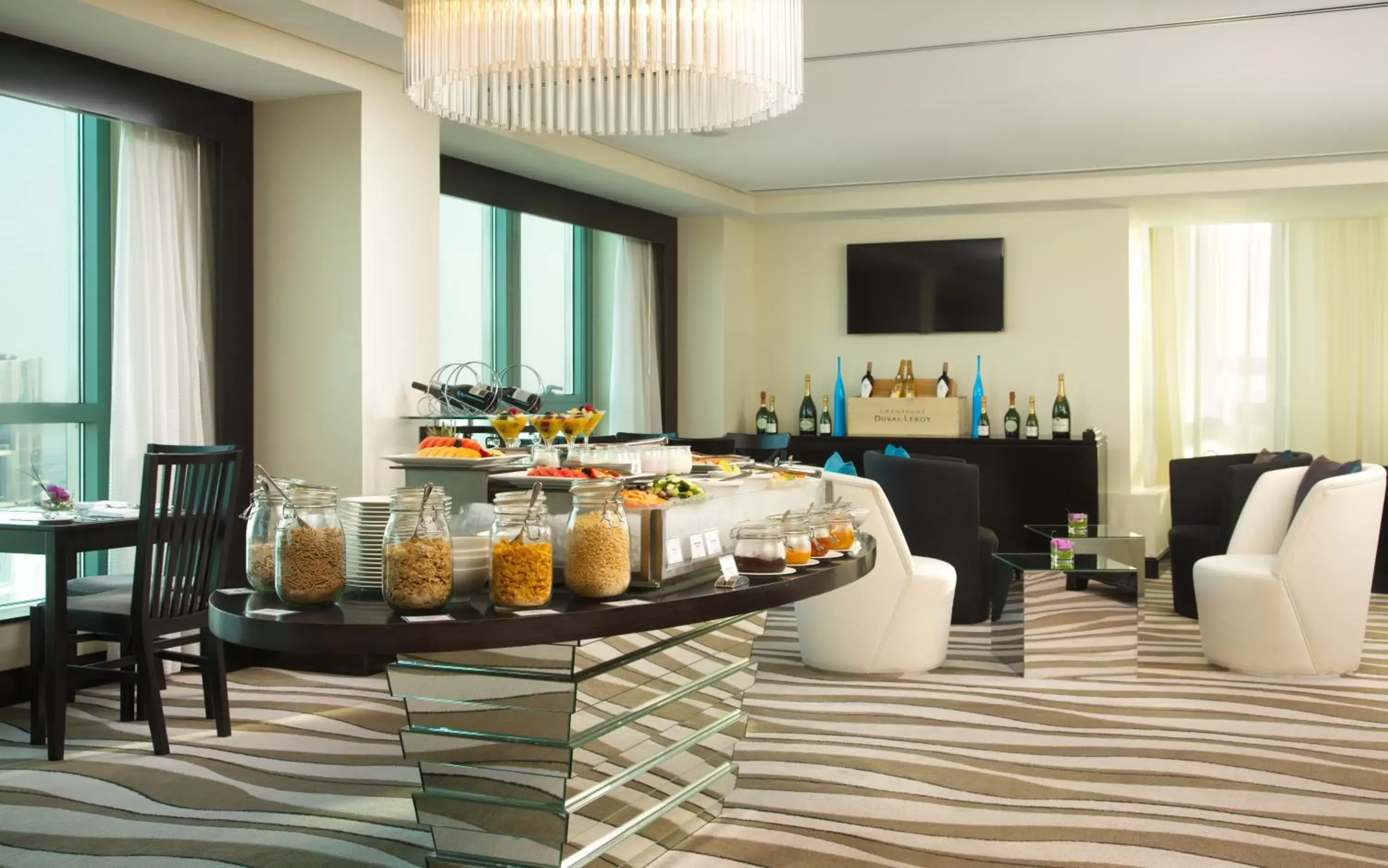 Lounge or bar, Restaurant/Places to Eat in Sofitel Abu Dhabi Corniche