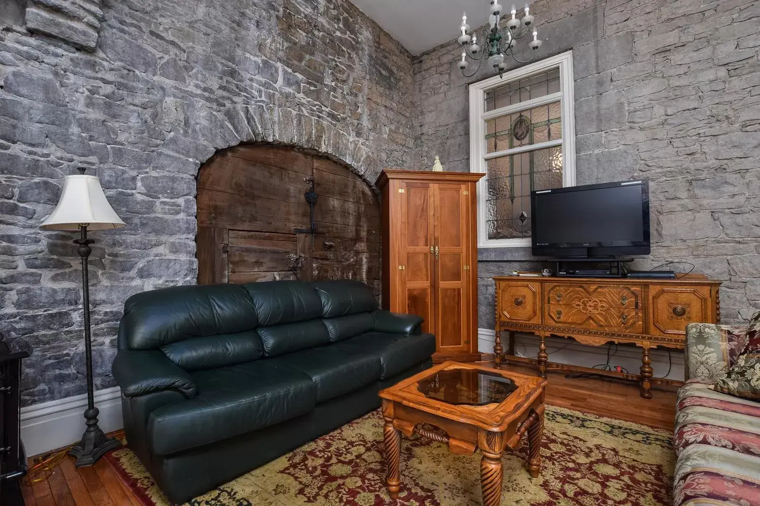 Seating Area in The Noble Waterfront Apartment Suites