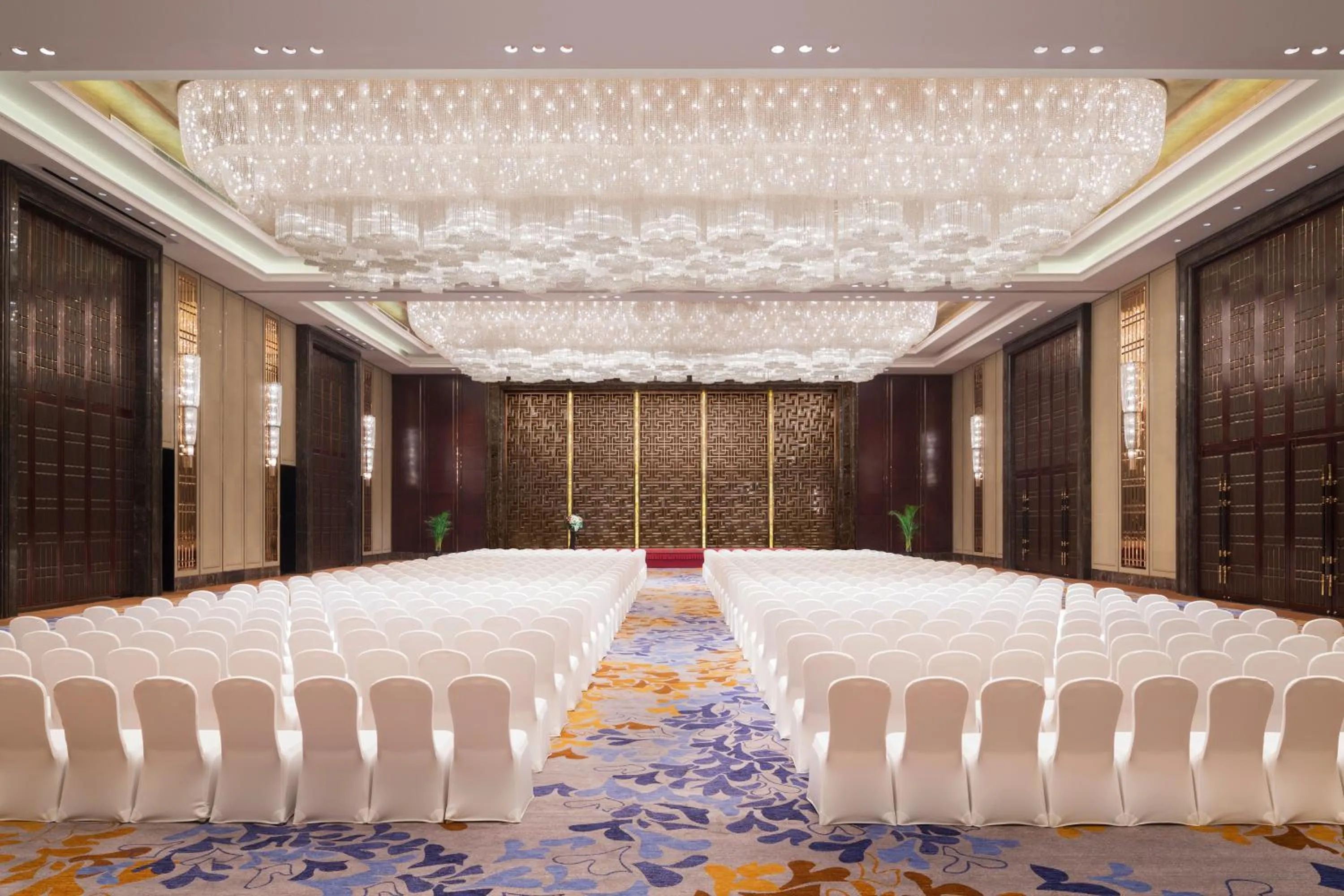 Business facilities in Wanda Realm Harbin Hotel