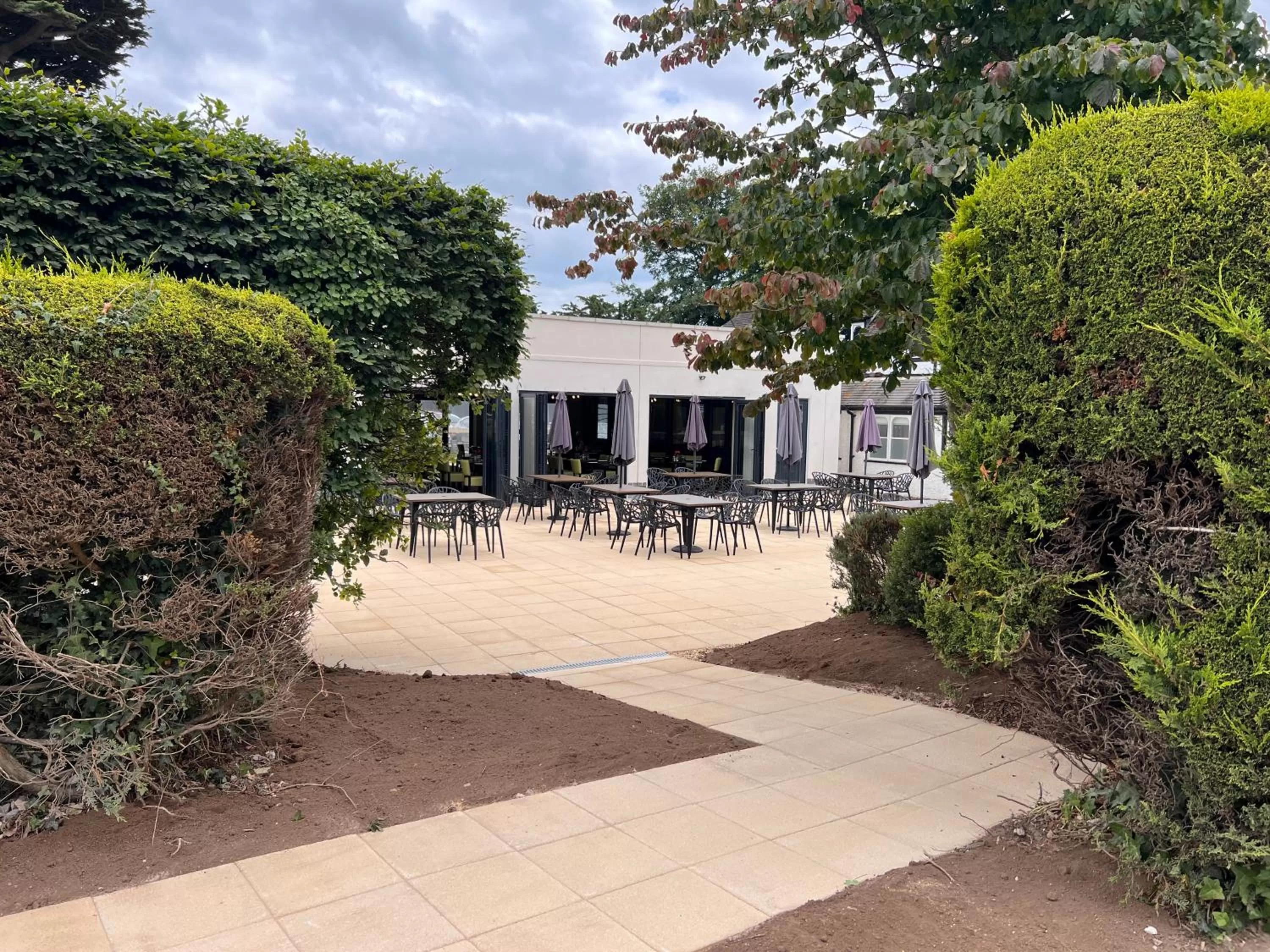 Property building in South Lawn Hotel