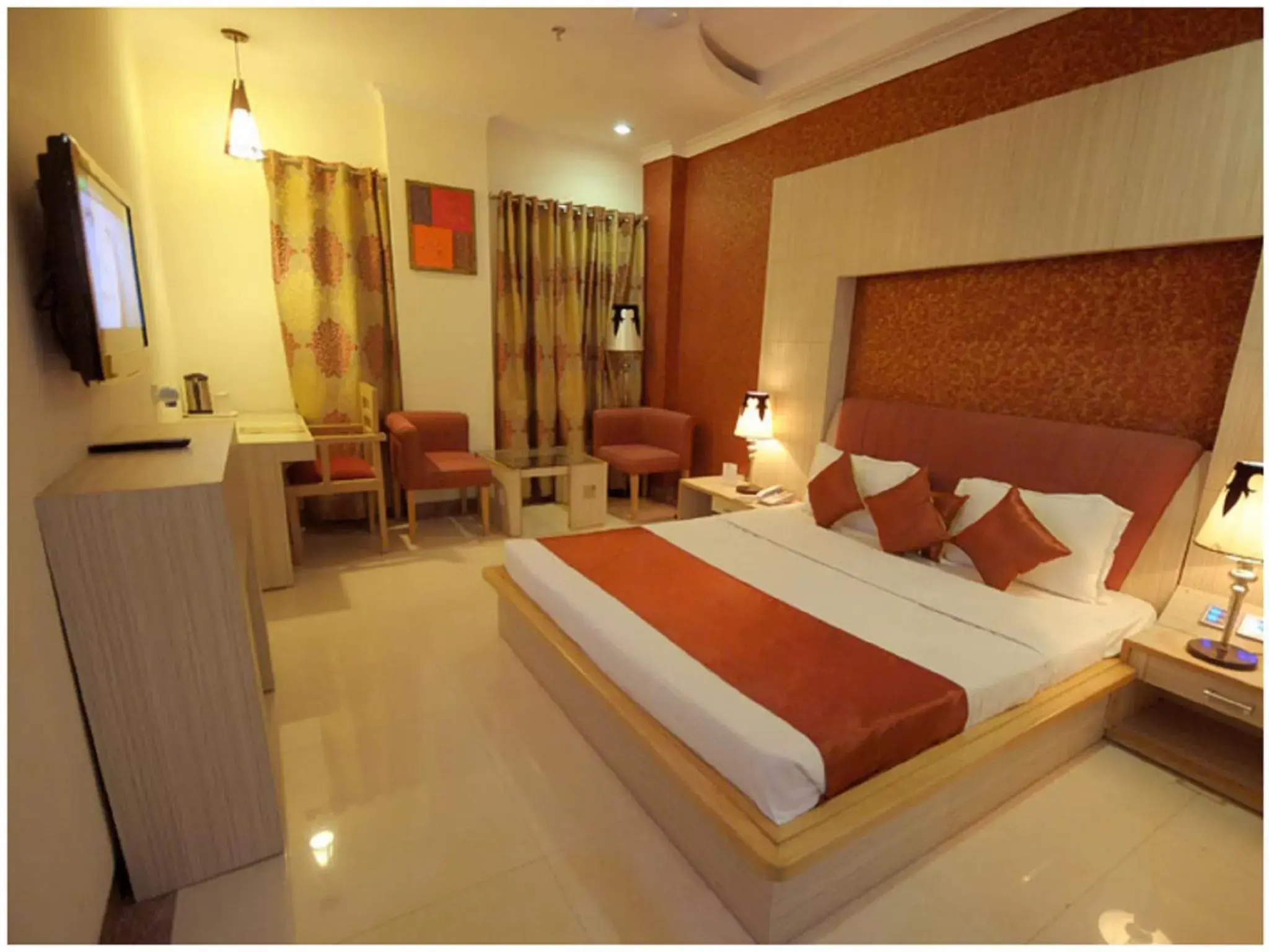 Bed in Hotel Rajshree & Spa