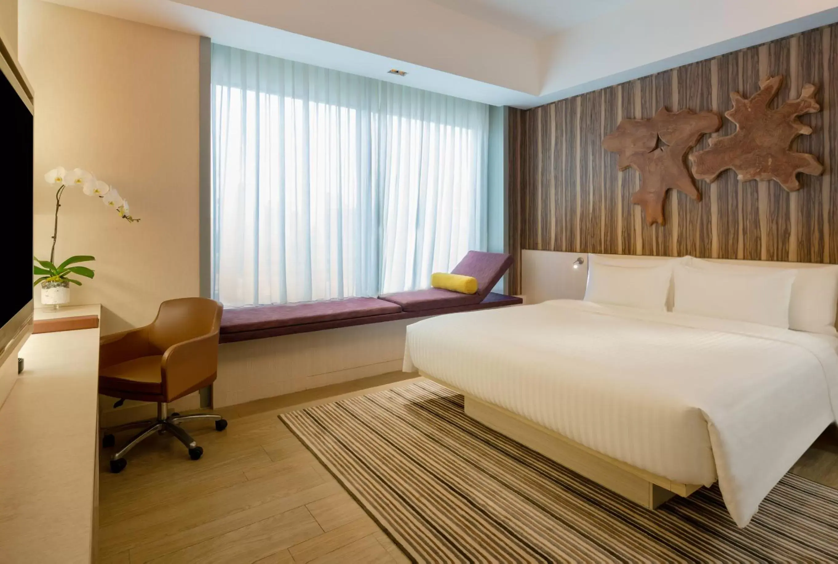 Deluxe Double or Twin Room in Oasia Hotel Novena, Singapore by Far East Hospitality Deluxe Double or Twin Room in Oasia Hotel Novena, Singapore by Far East Hospitality