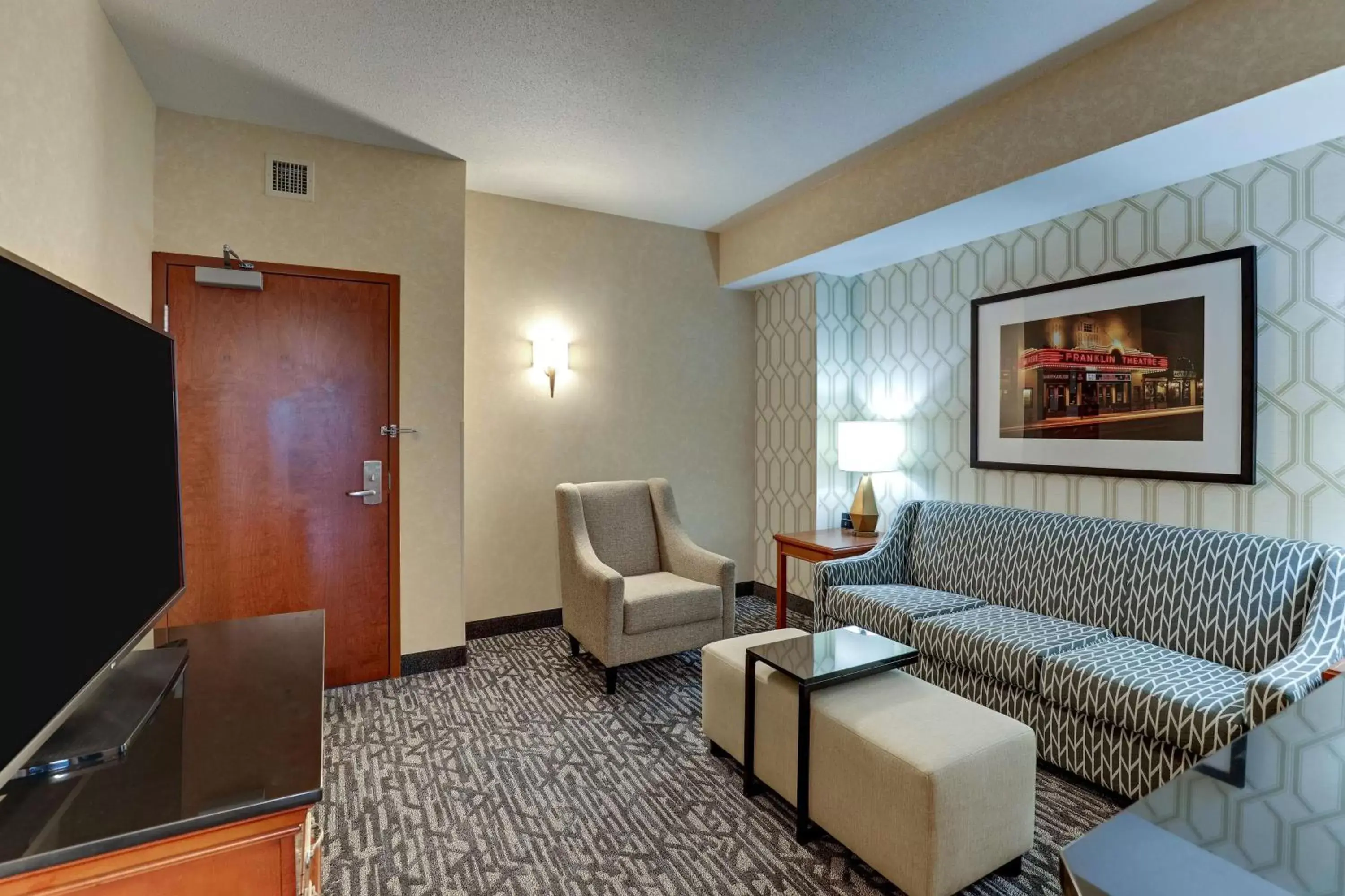 Bedroom, Seating Area in Drury Plaza Hotel Nashville Franklin