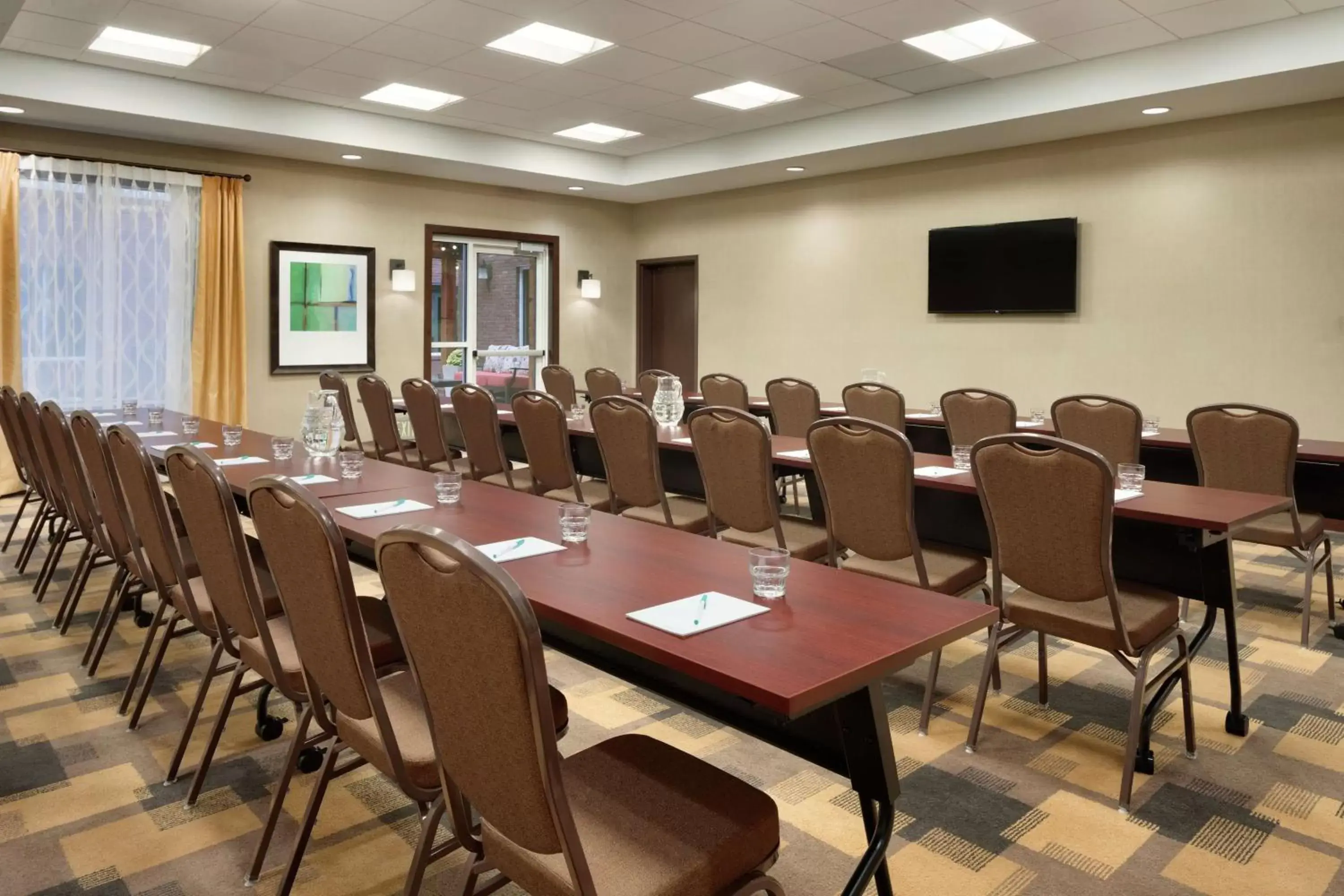 Meeting/conference room in Homewood Suites by Hilton Kalamazoo-Portage