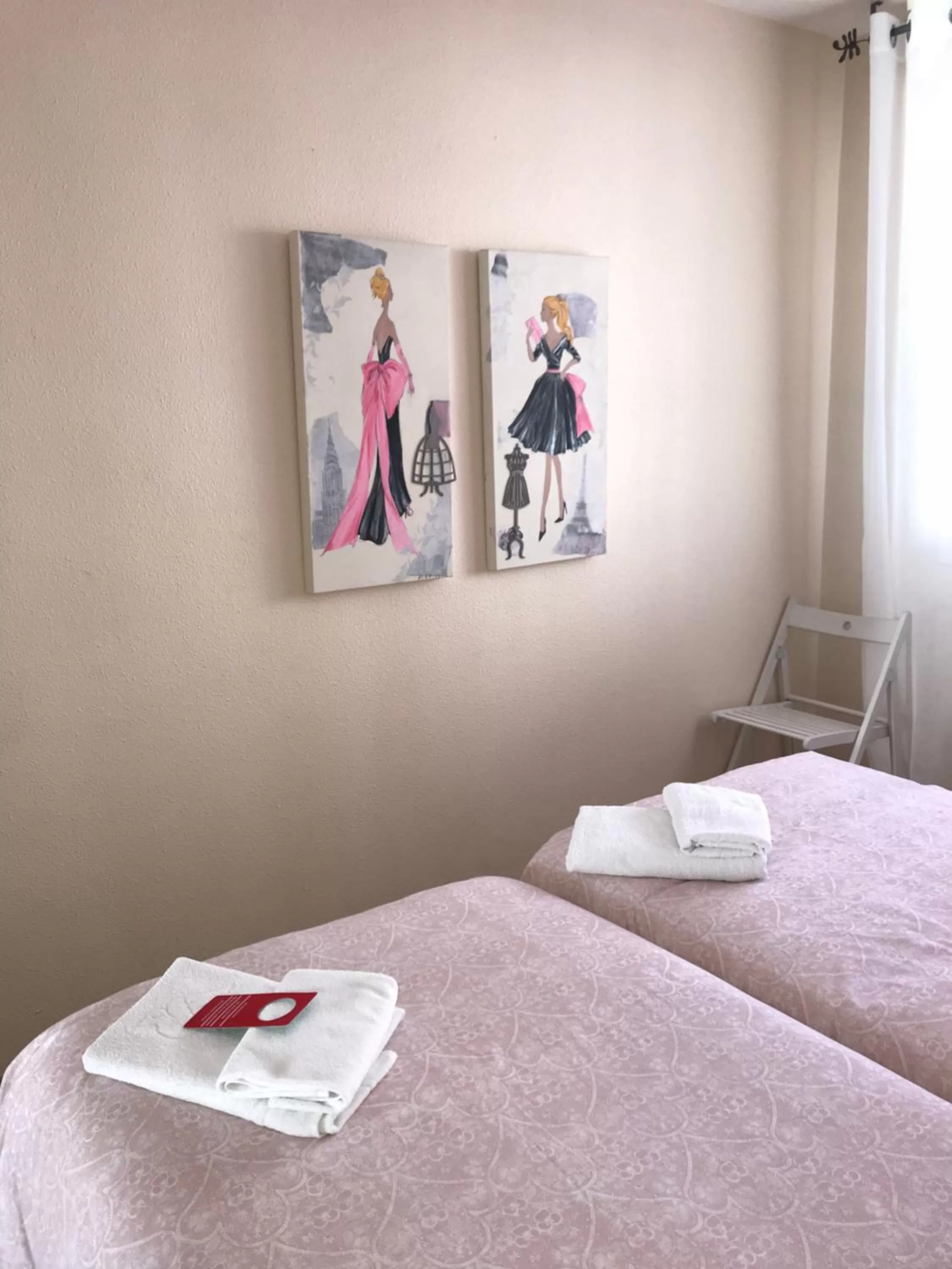 Bed in Alojamientos Iruña