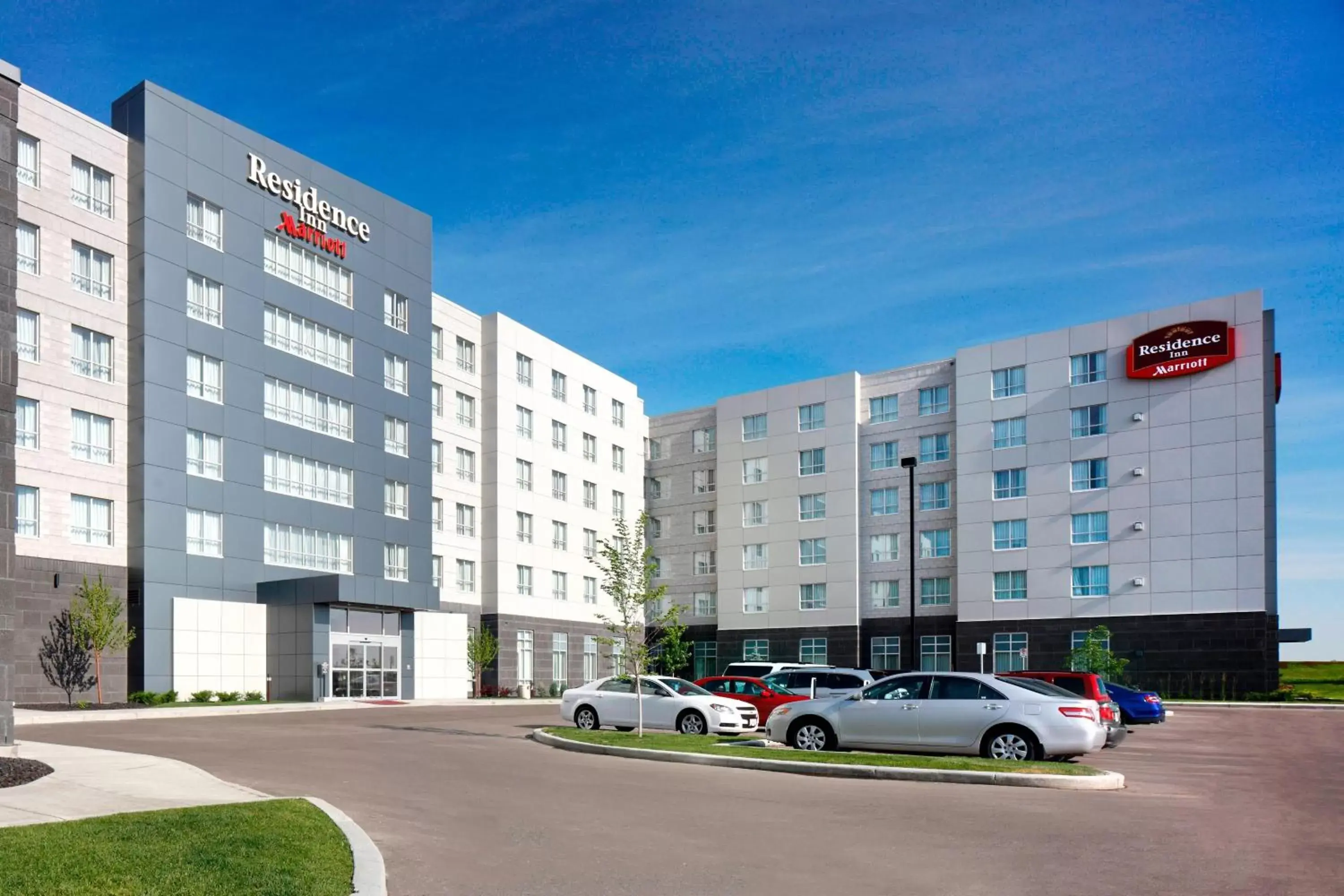 Property Building in Residence Inn by Marriott Calgary Airport