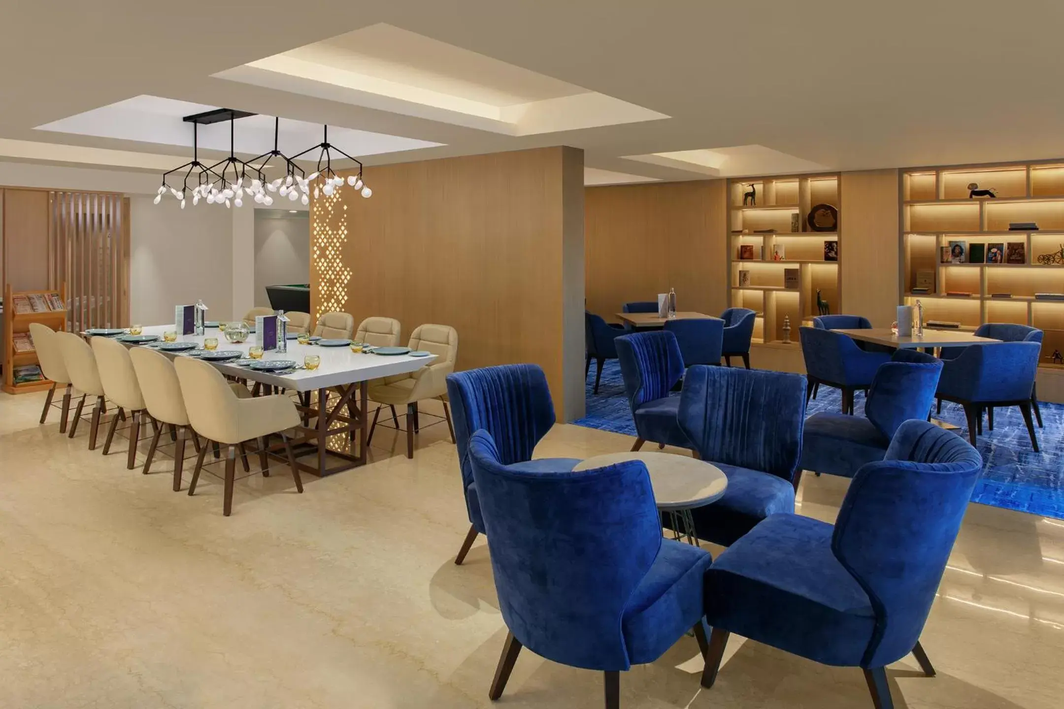 Lounge or bar in Novotel Ahmedabad