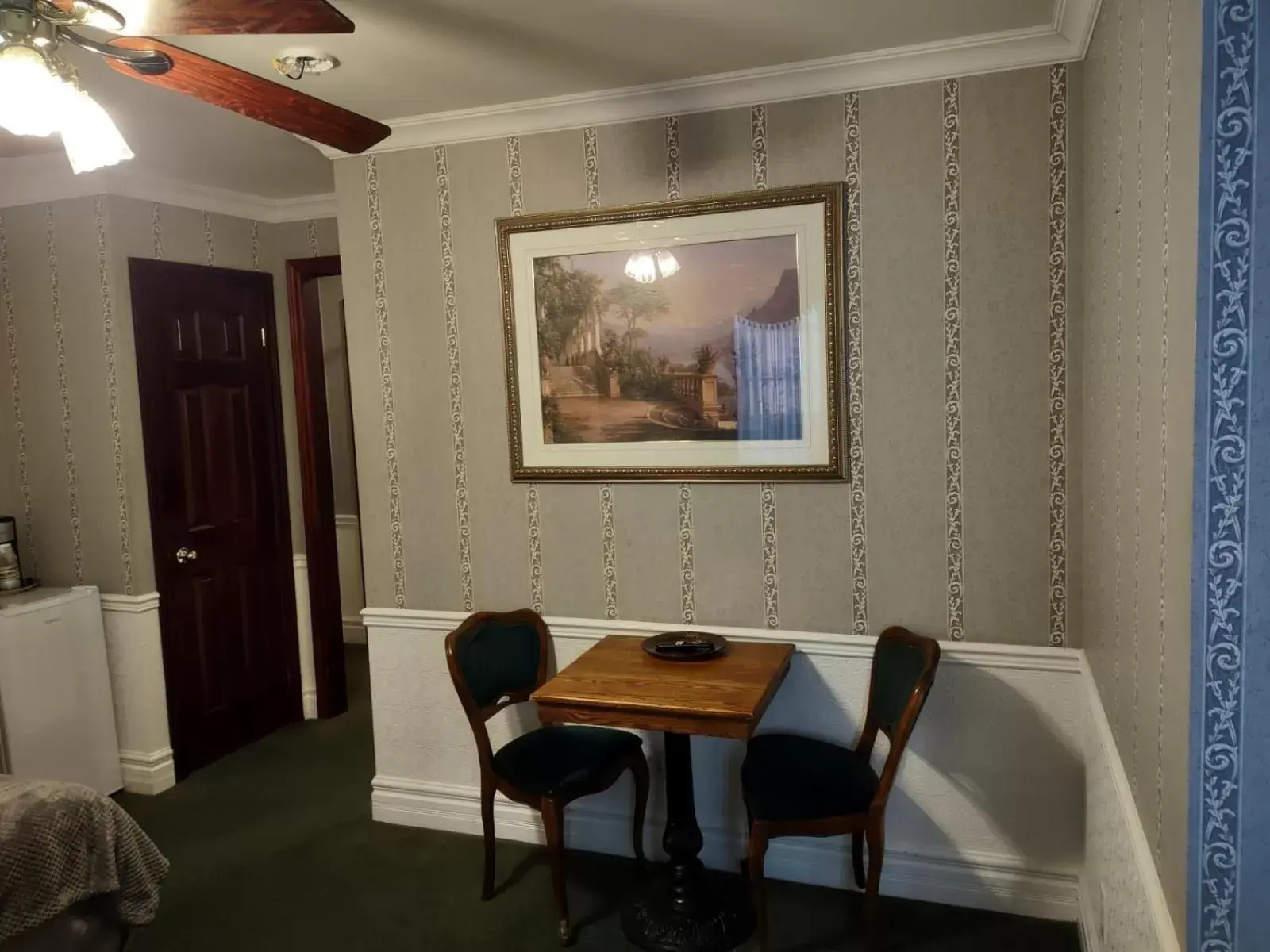 Seating area, Dining Area in The King George Inn