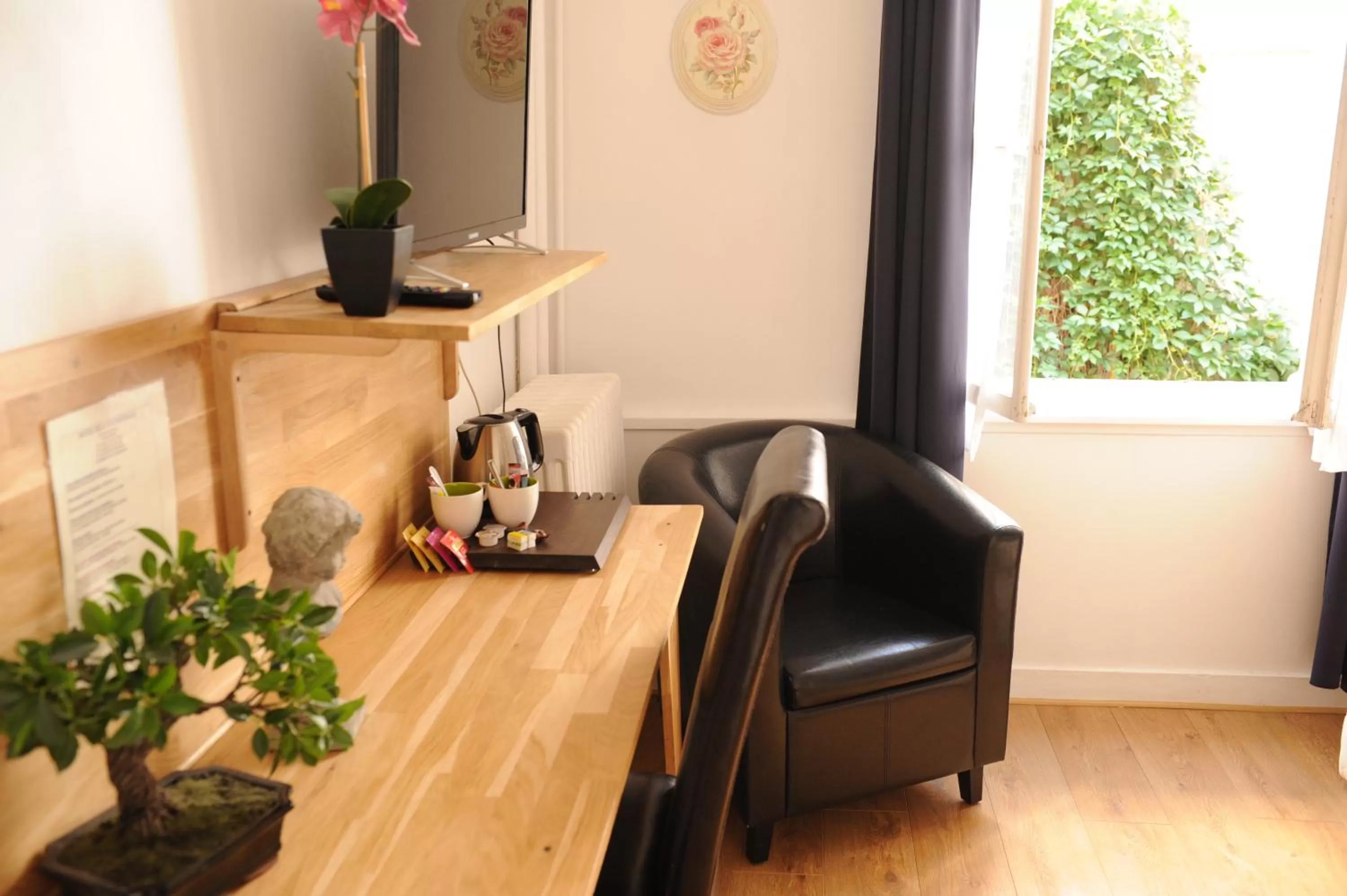 Seating area in Hôtel De La Cathédrale