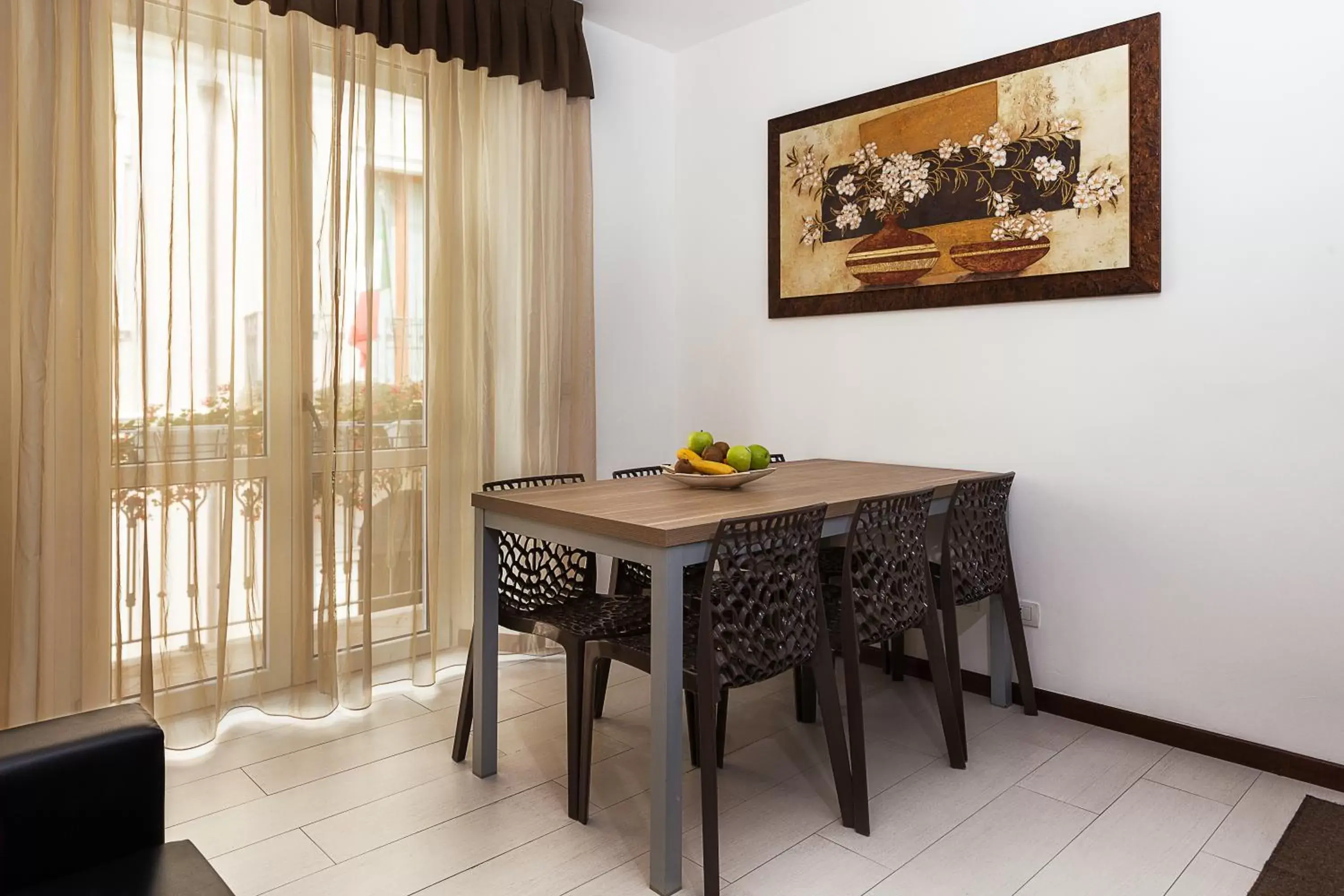 Balcony/Terrace, Dining Area in Le Residenze del Centro