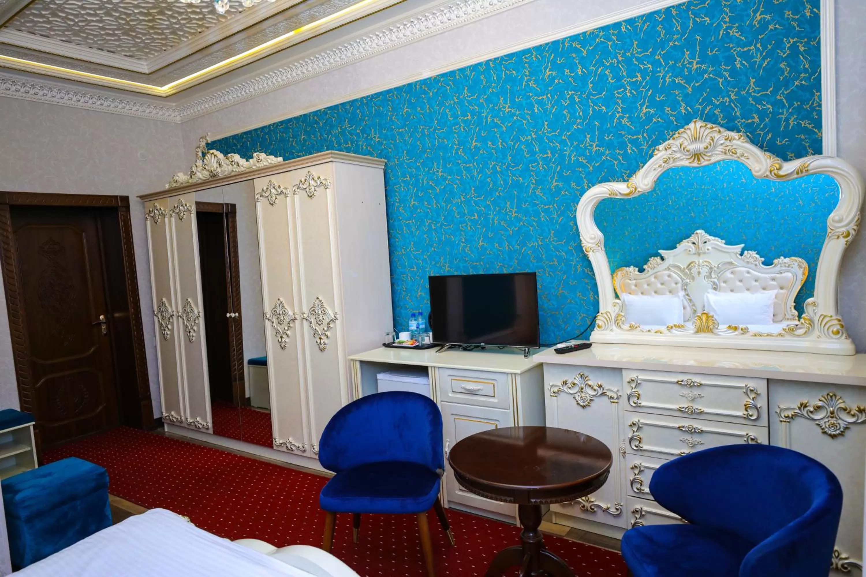 TV and multimedia, Bed in Dendi Plaza Hotel