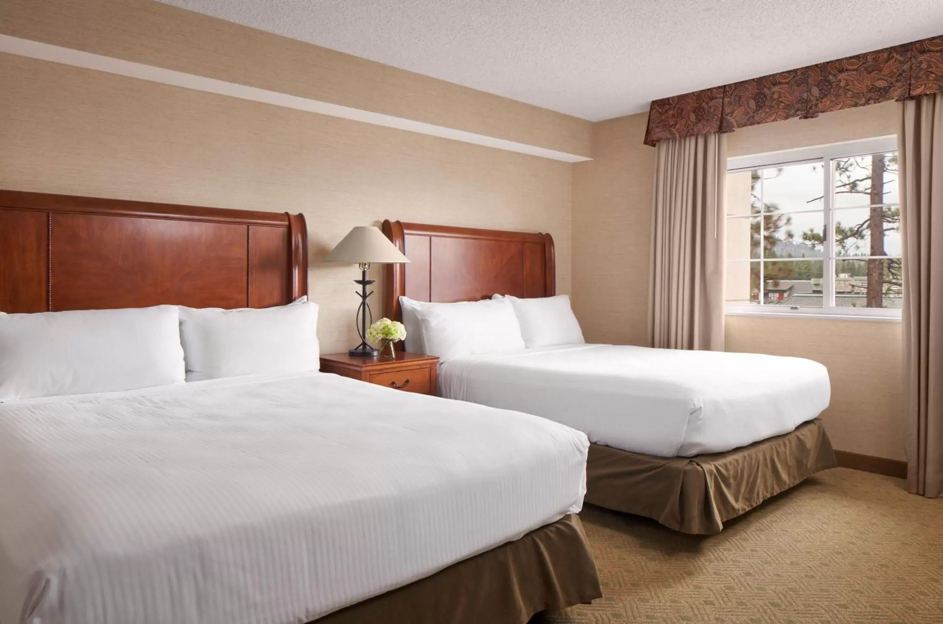 Photo of the whole room, Bed in Lake Tahoe Resort Hotel