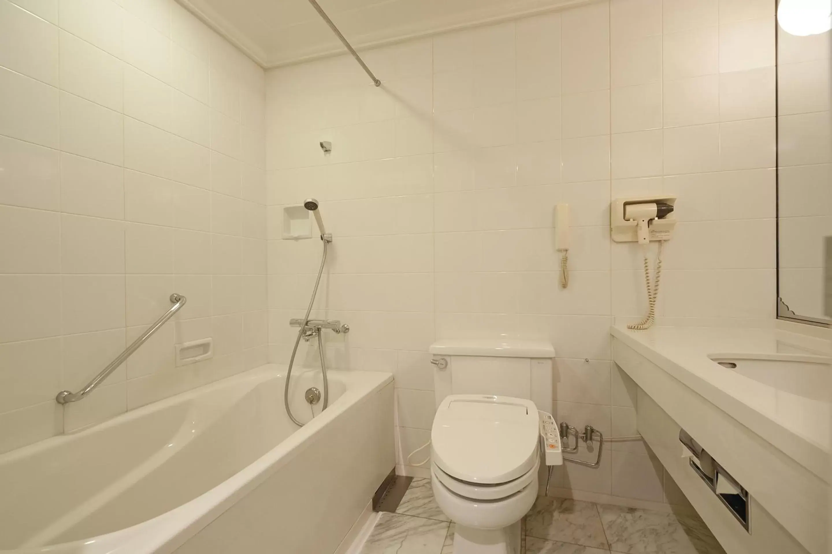 Toilet, Bathroom in Namba Oriental Hotel