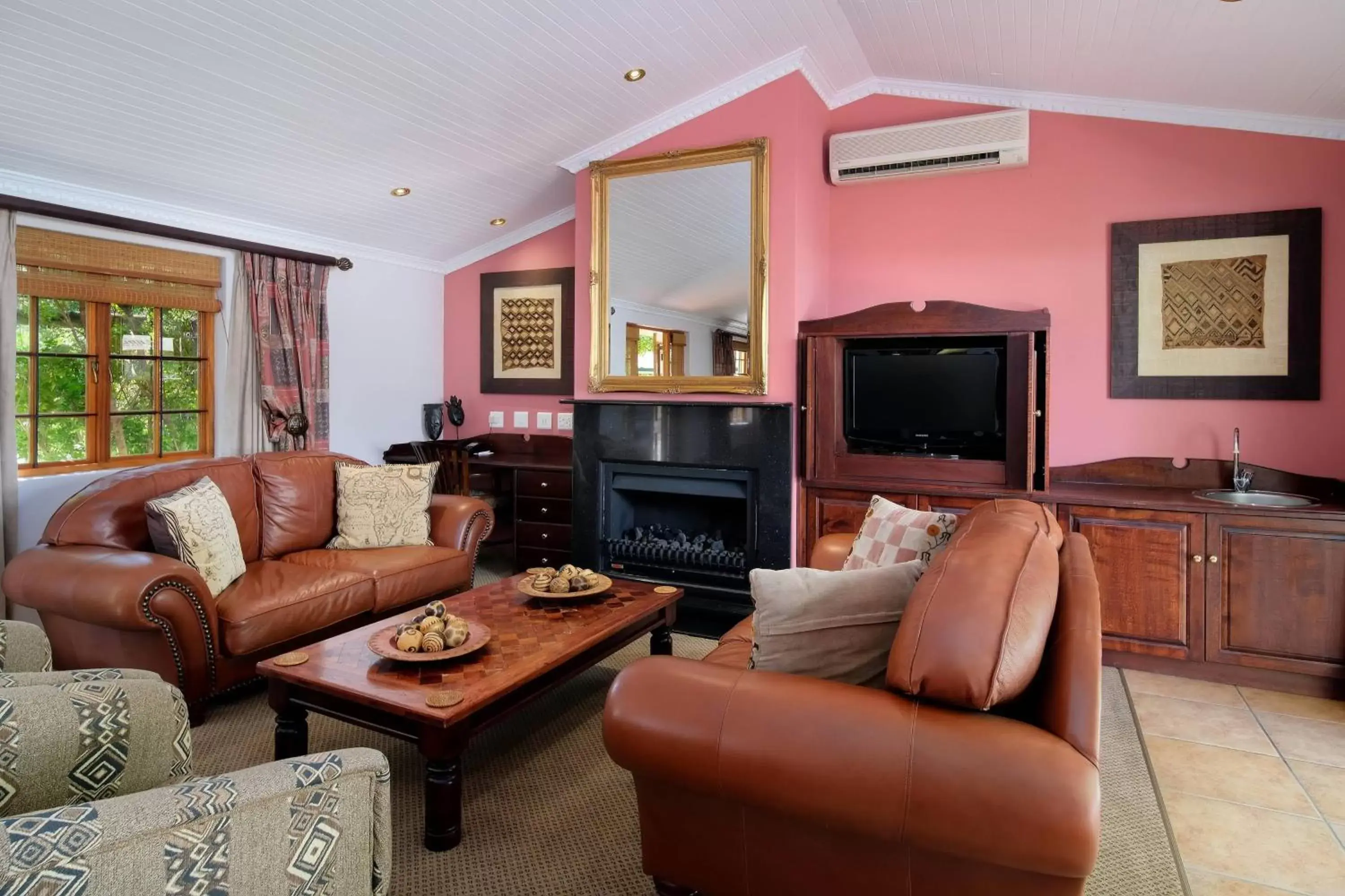 Living room, Seating Area in Protea Hotel by Marriott Polokwane Ranch Resort